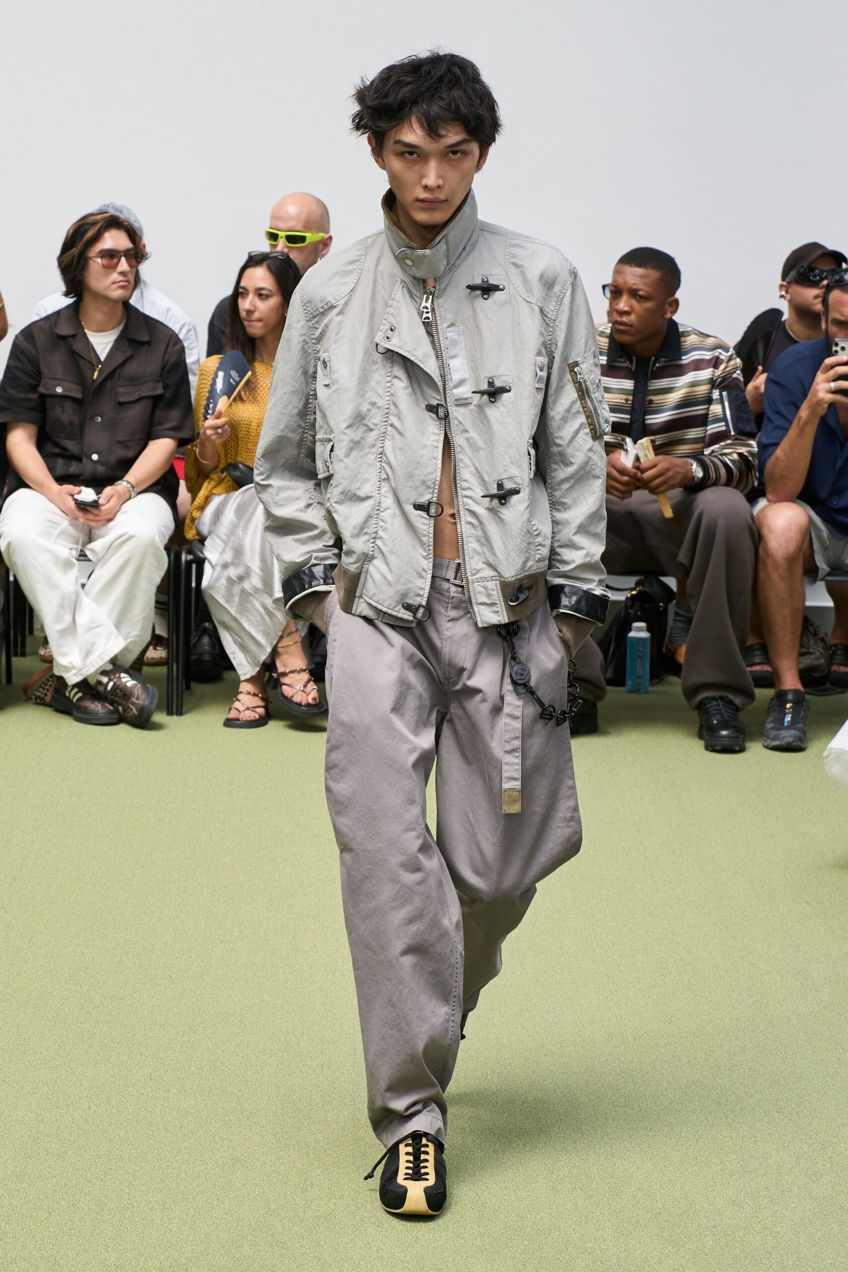 gray cotton long-sleeve collared fitted zippered jacket