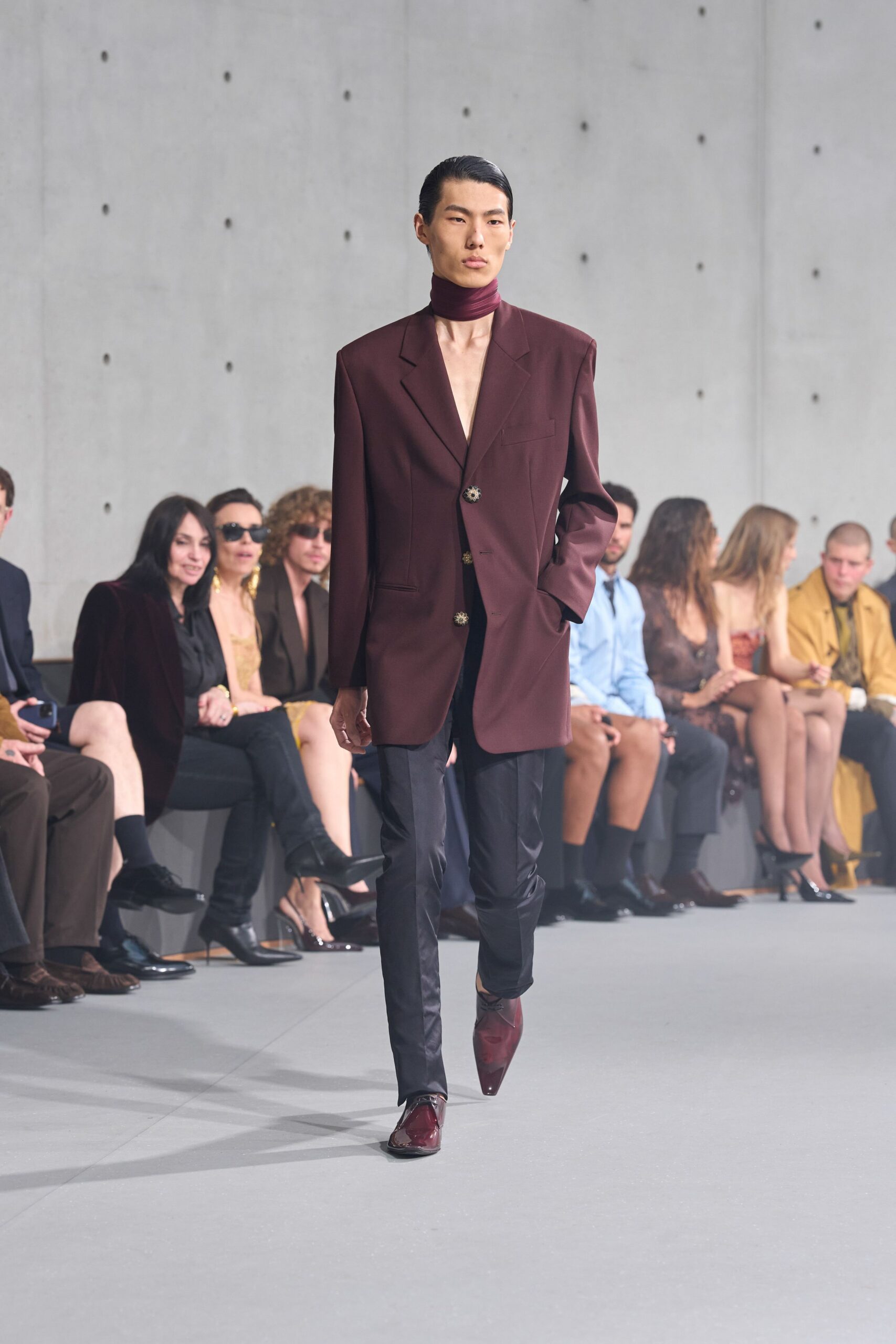 maroon long-sleeve collared tailored buttoned blazer