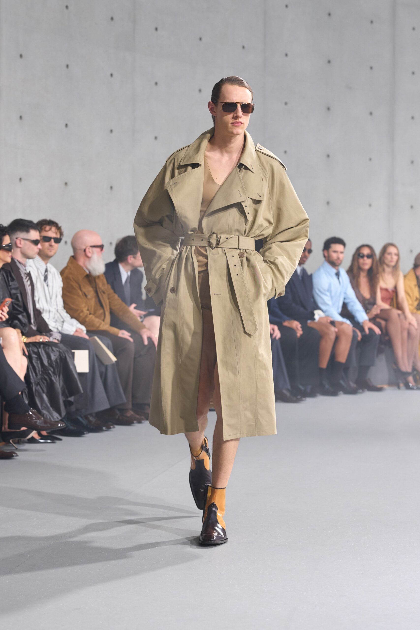 beige cotton relaxed trench coat