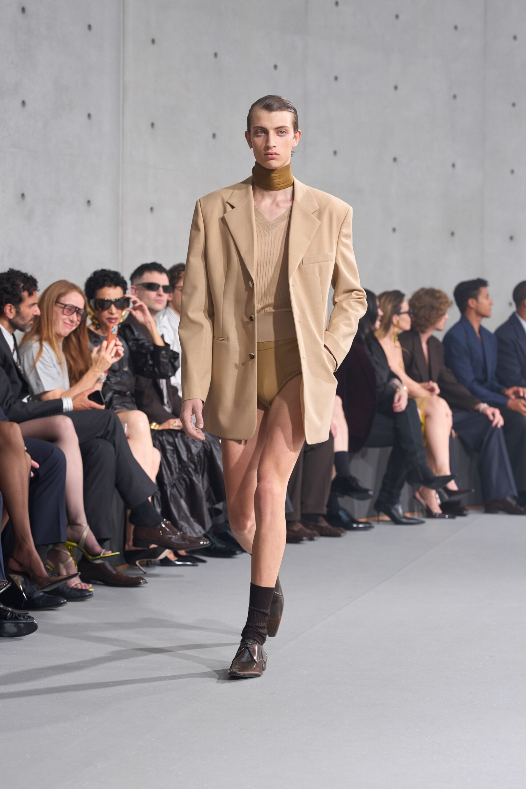 beige cotton long-sleeve collared oversized buttoned blazer