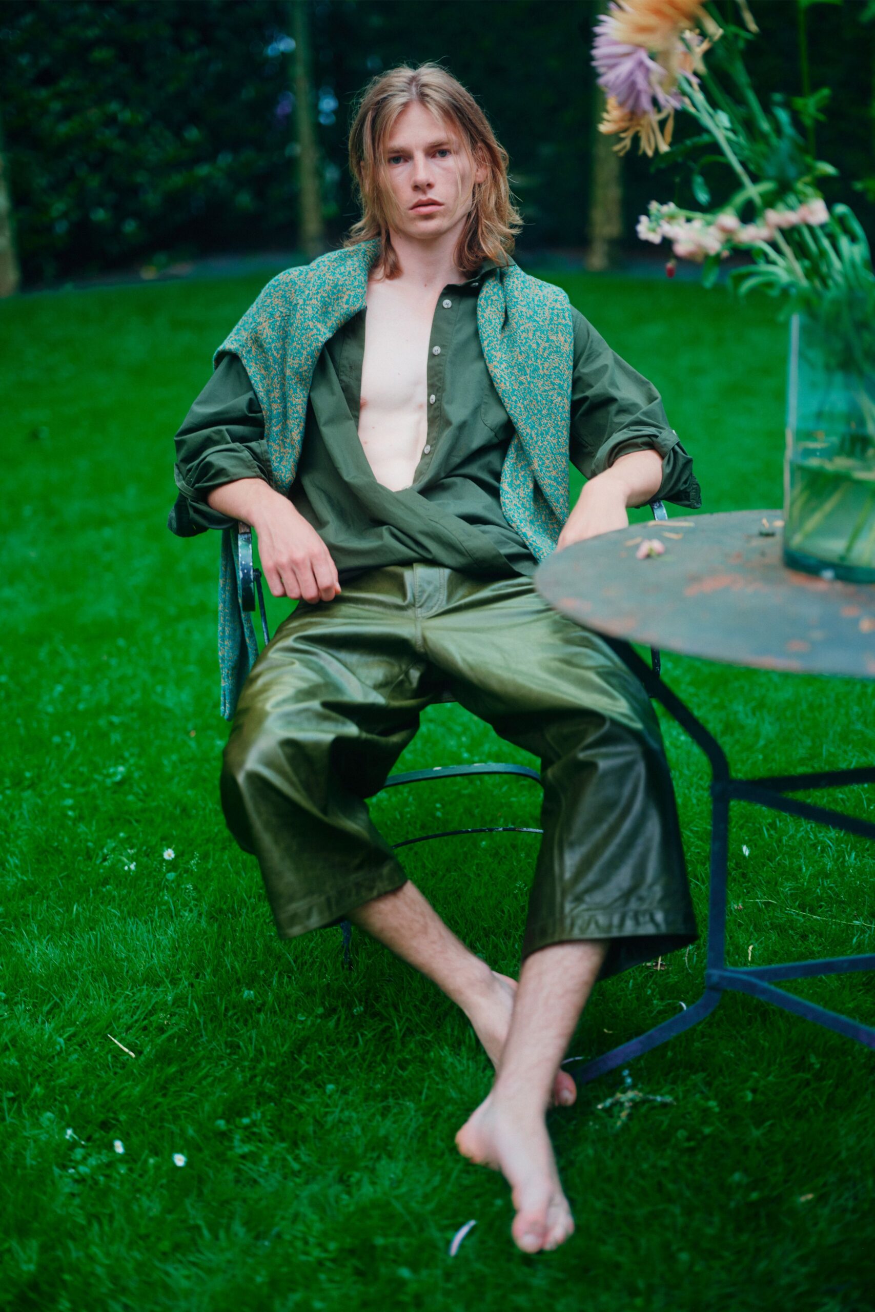 green cotton long-sleeve collared relaxed shirt