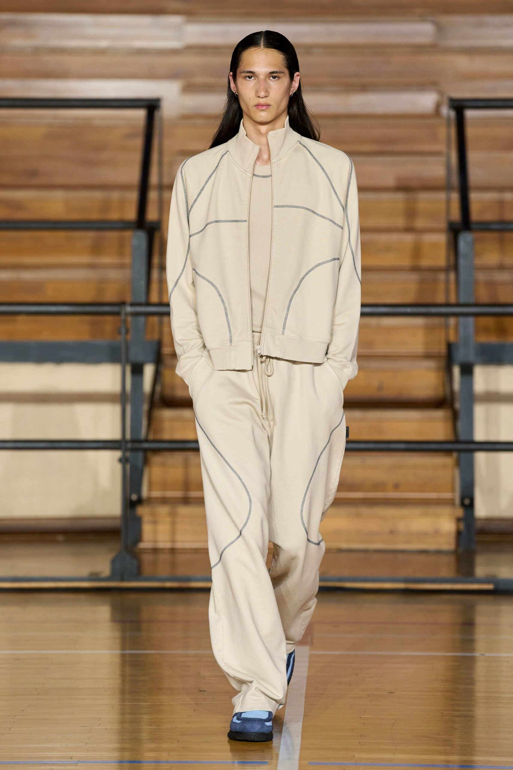 beige cotton long-sleeve collared relaxed zippered jacket