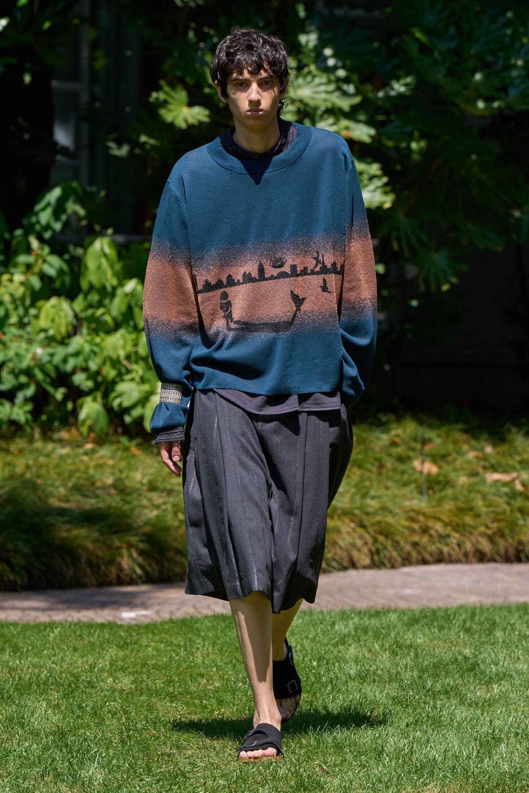 blue cotton long-sleeve collared relaxed printed sweater