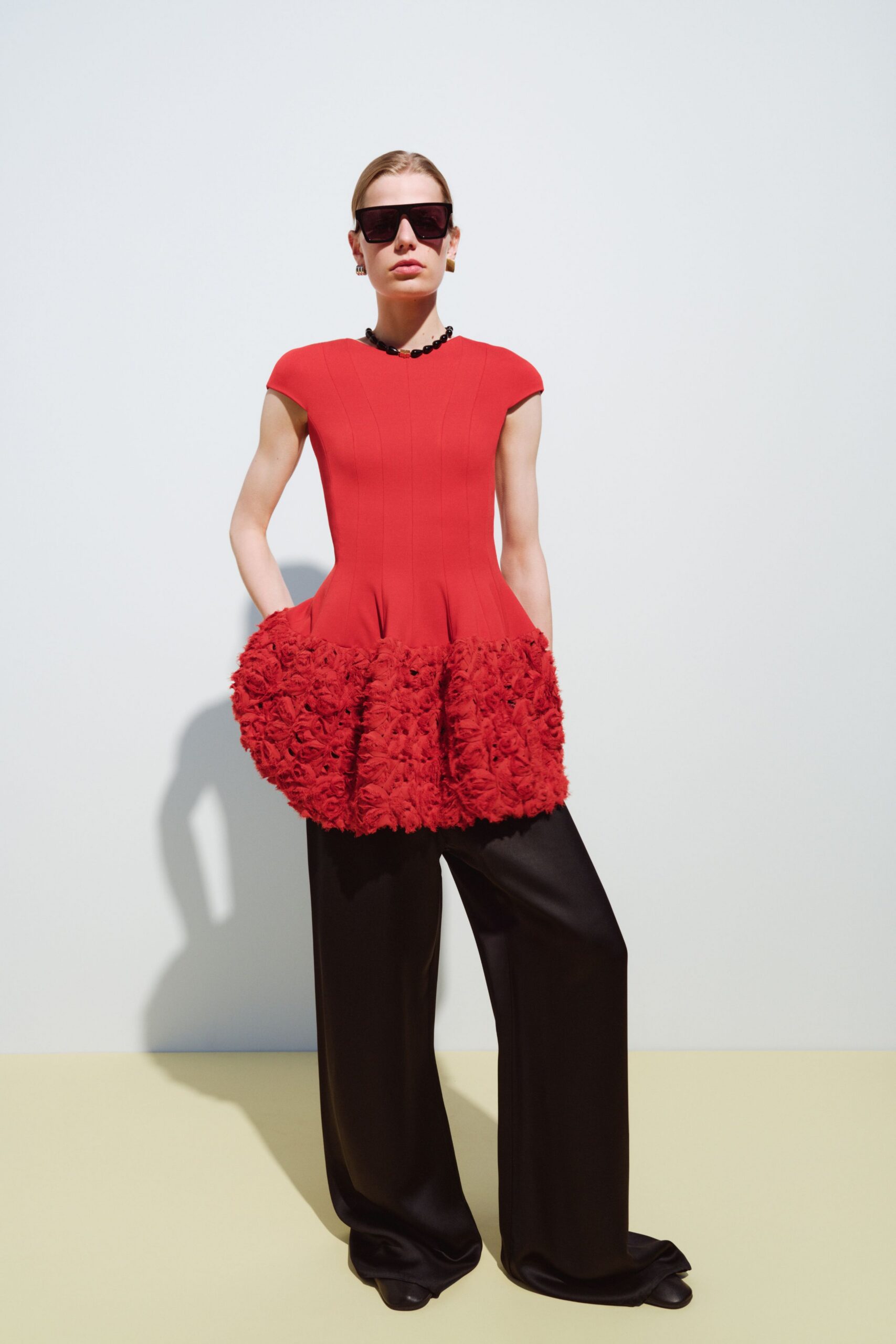 red cotton short-sleeve v-neck fitted ruffled top