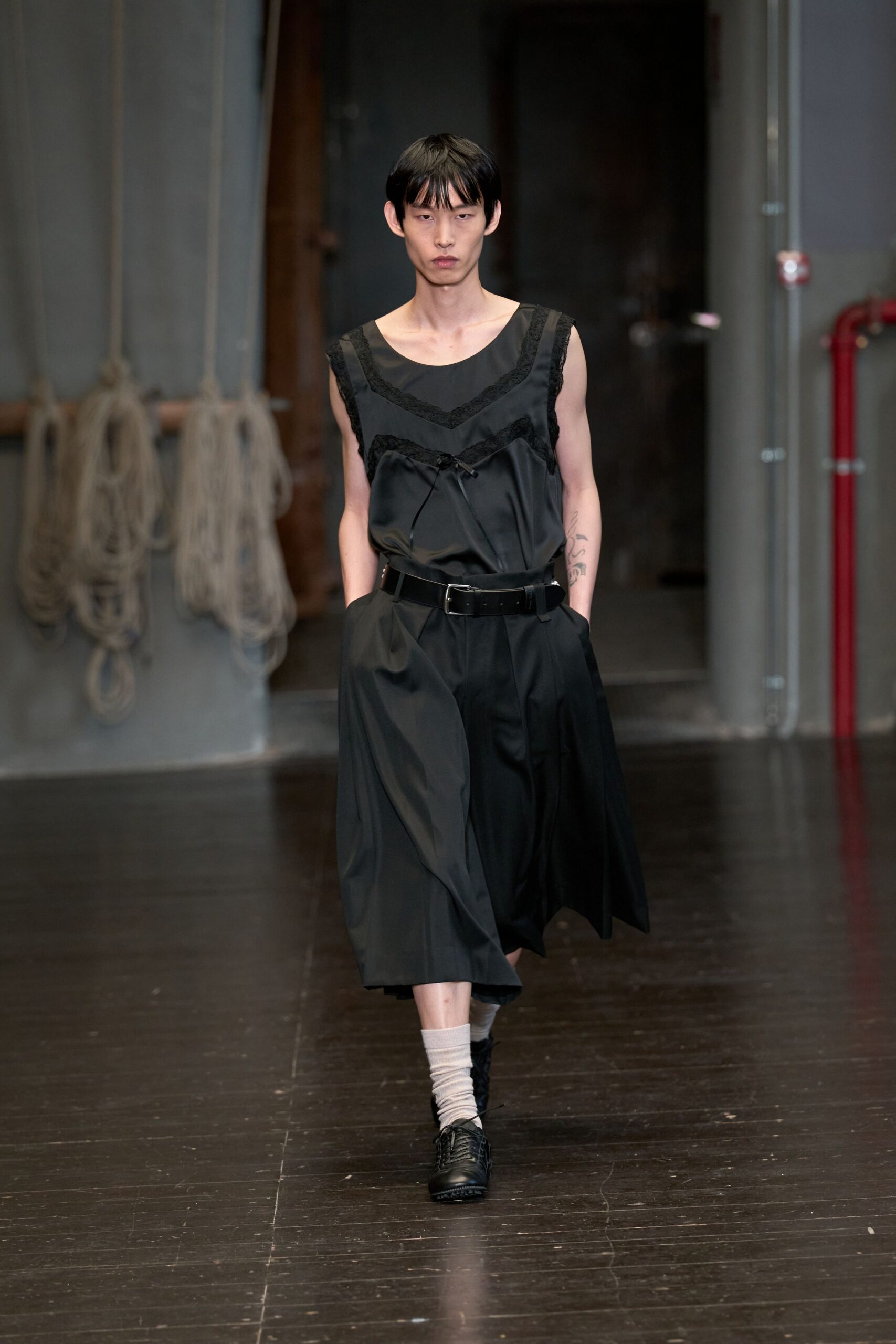 black silk sleeveless v-neck relaxed pleated midi dress