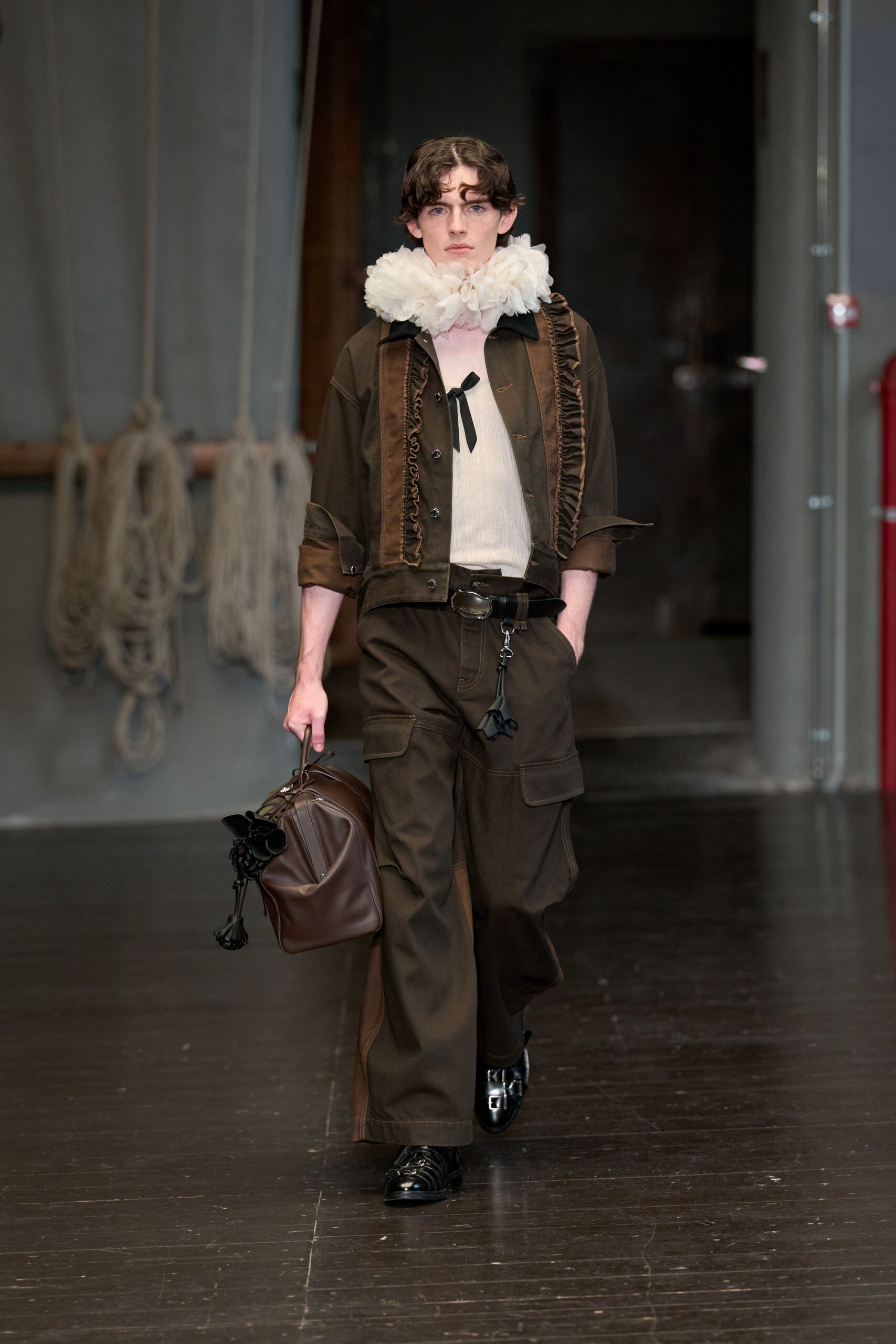 brown cotton short-sleeve collared relaxed buttoned jacket