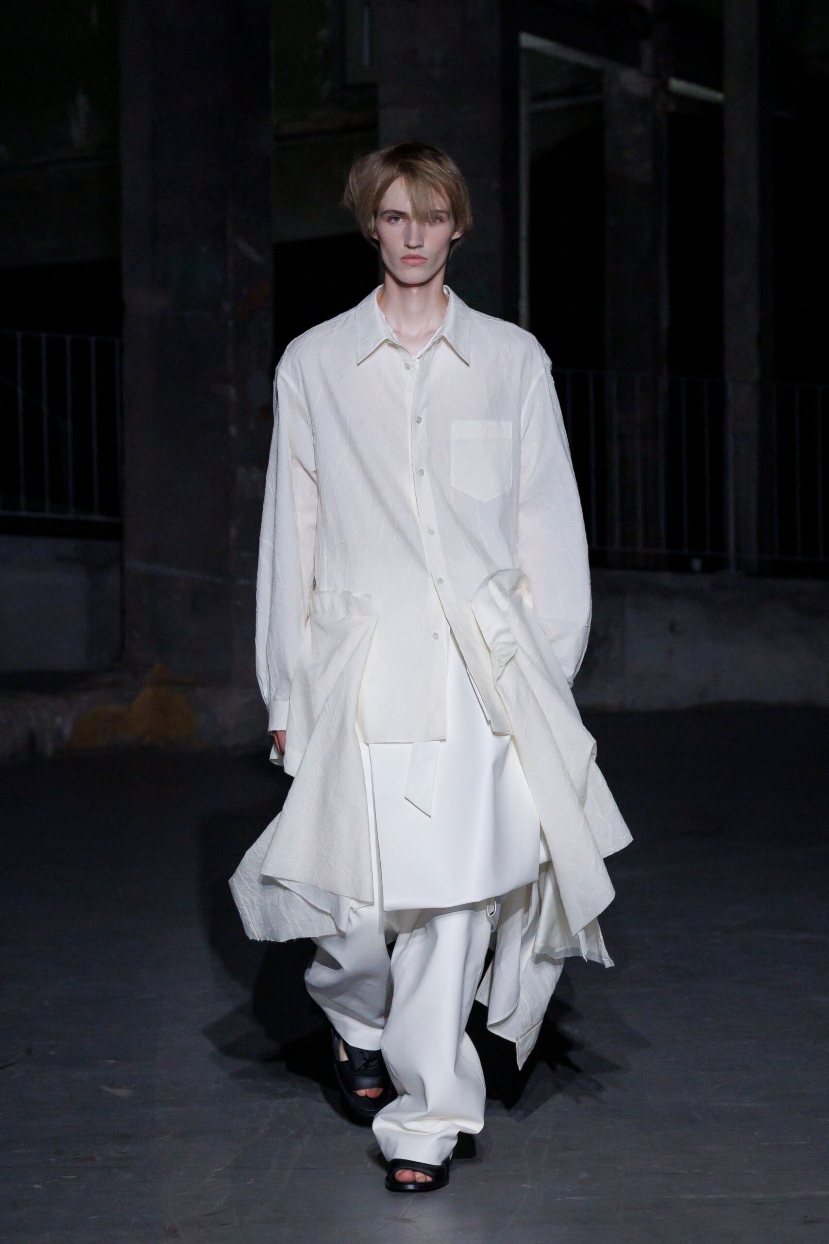 white cotton long-sleeve collared relaxed buttoned shirt