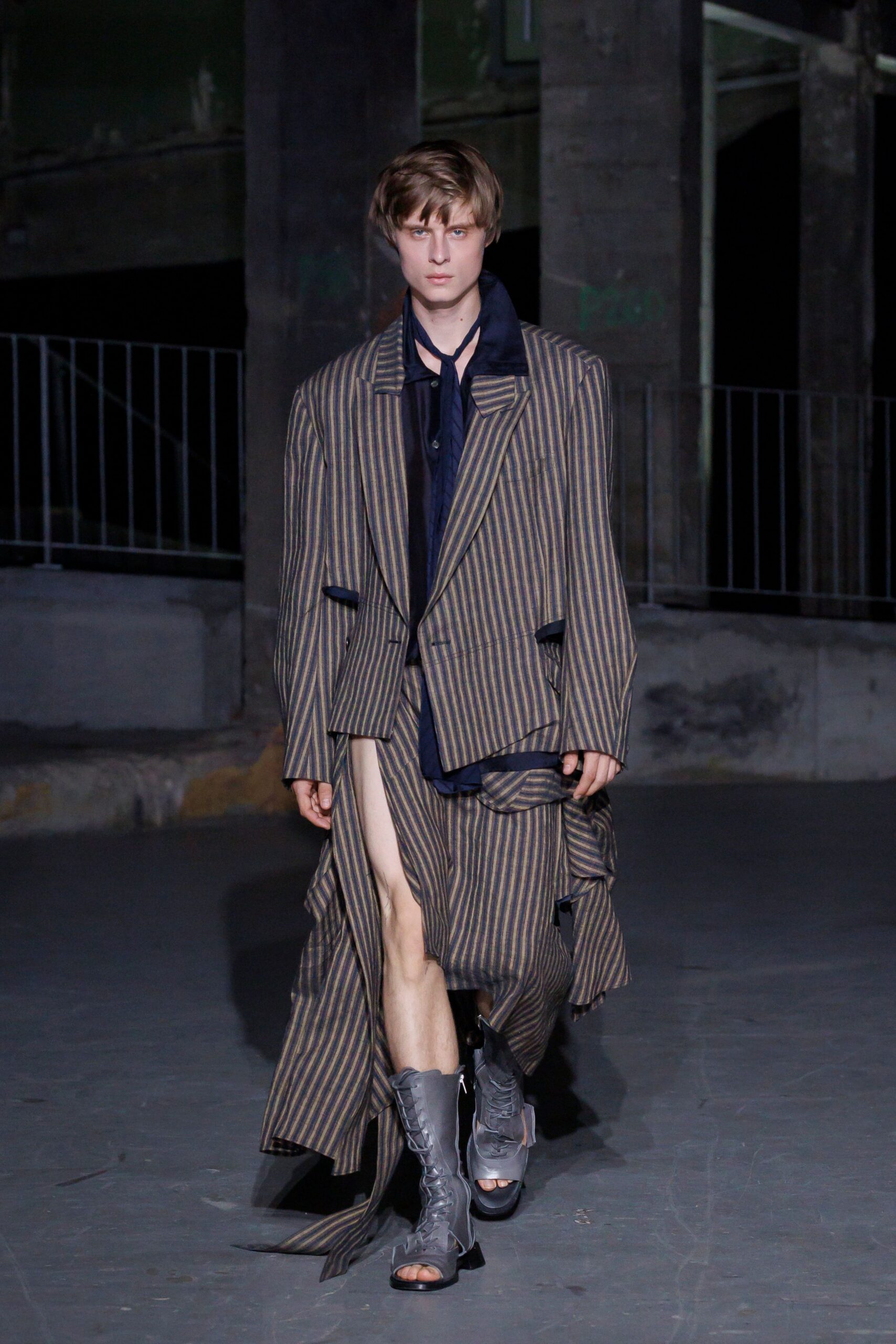 black cotton long-sleeve collared oversized striped layered coat