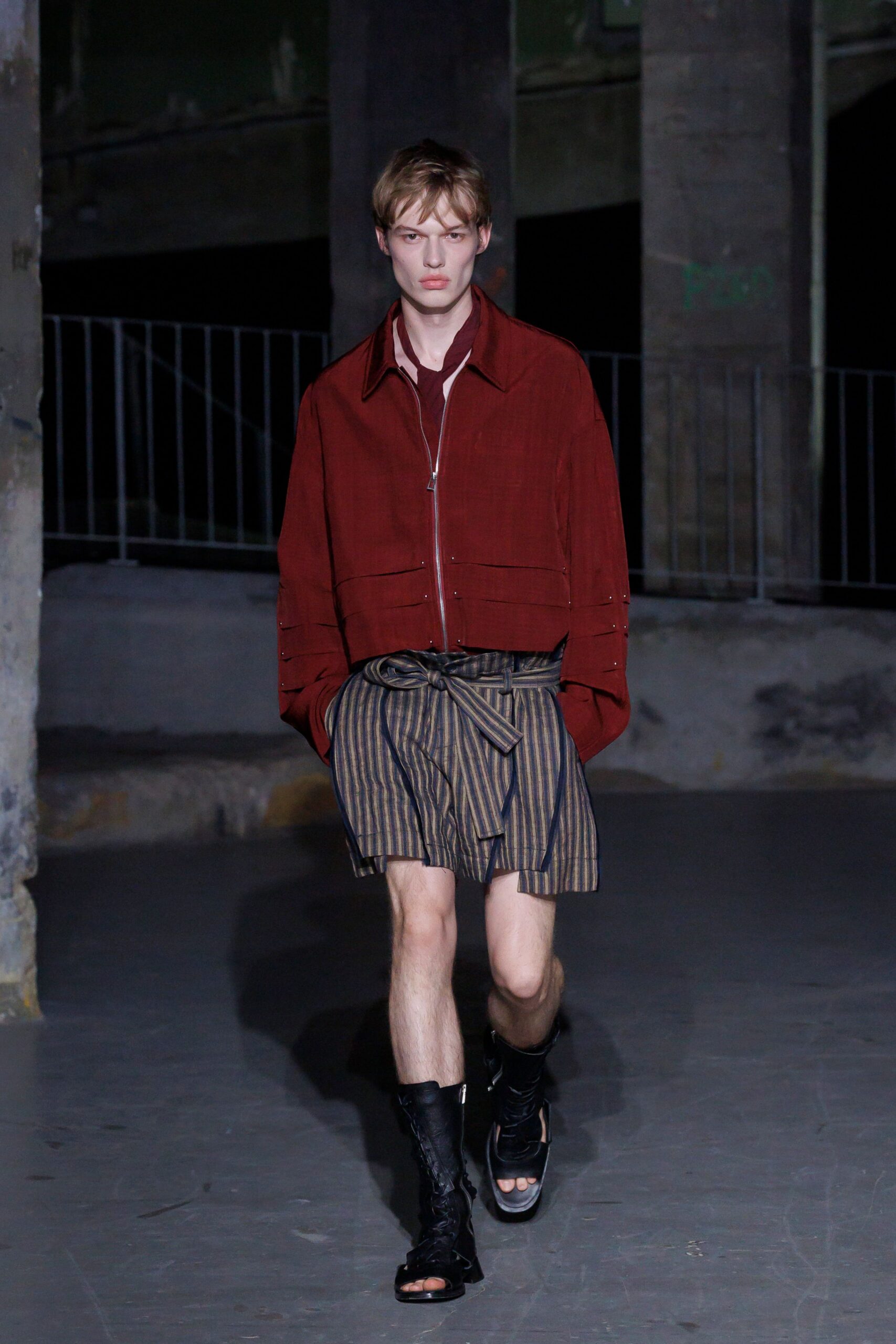 red cotton long-sleeve collared fitted zippered jacket