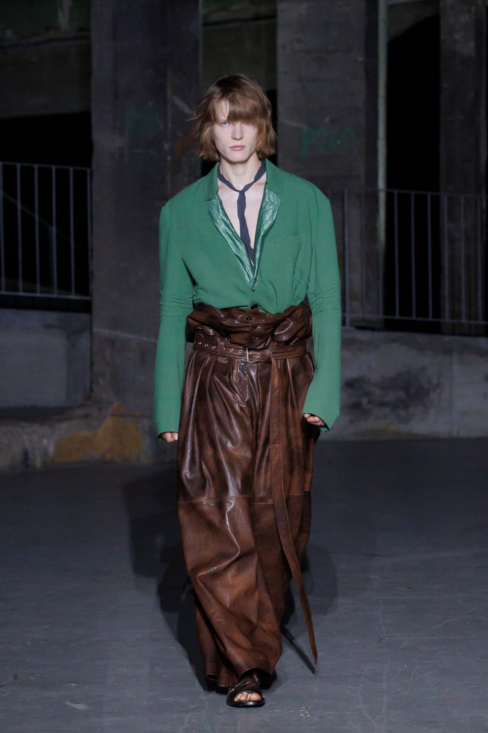 green cotton long-sleeve collared oversized shirt