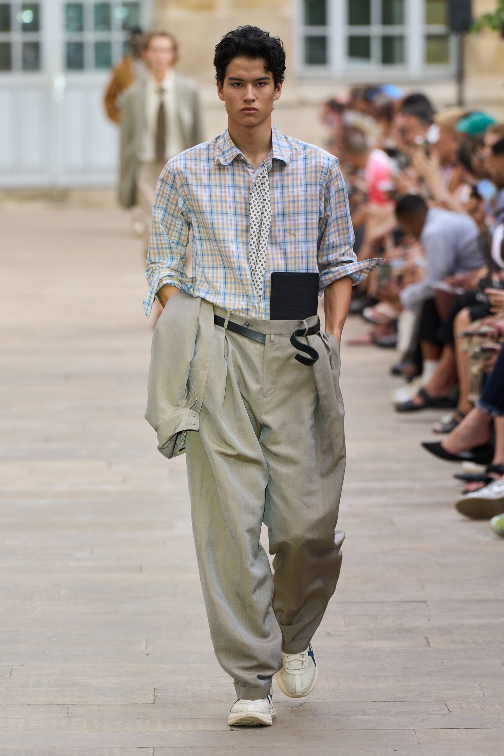 gray cotton relaxed pleated pants
