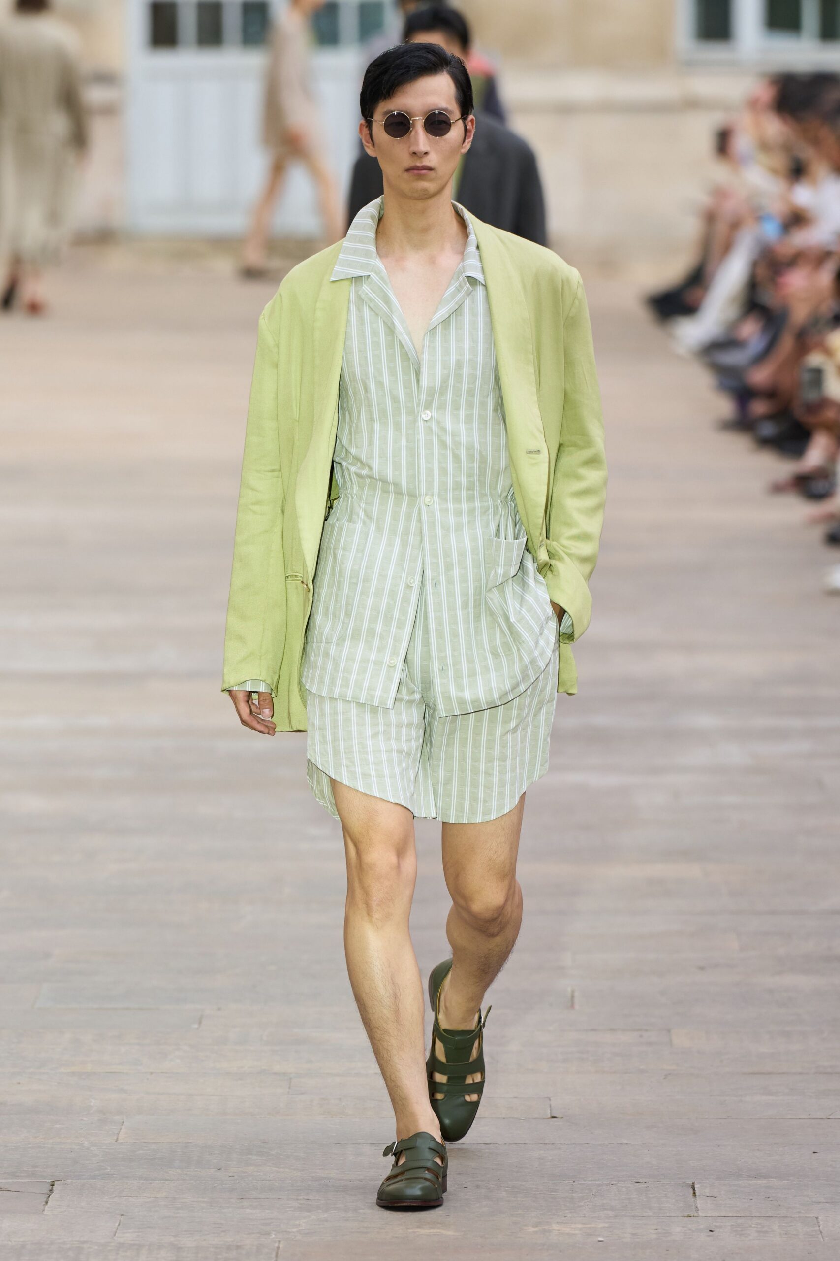 green cotton long-sleeve collared relaxed striped buttoned jacket