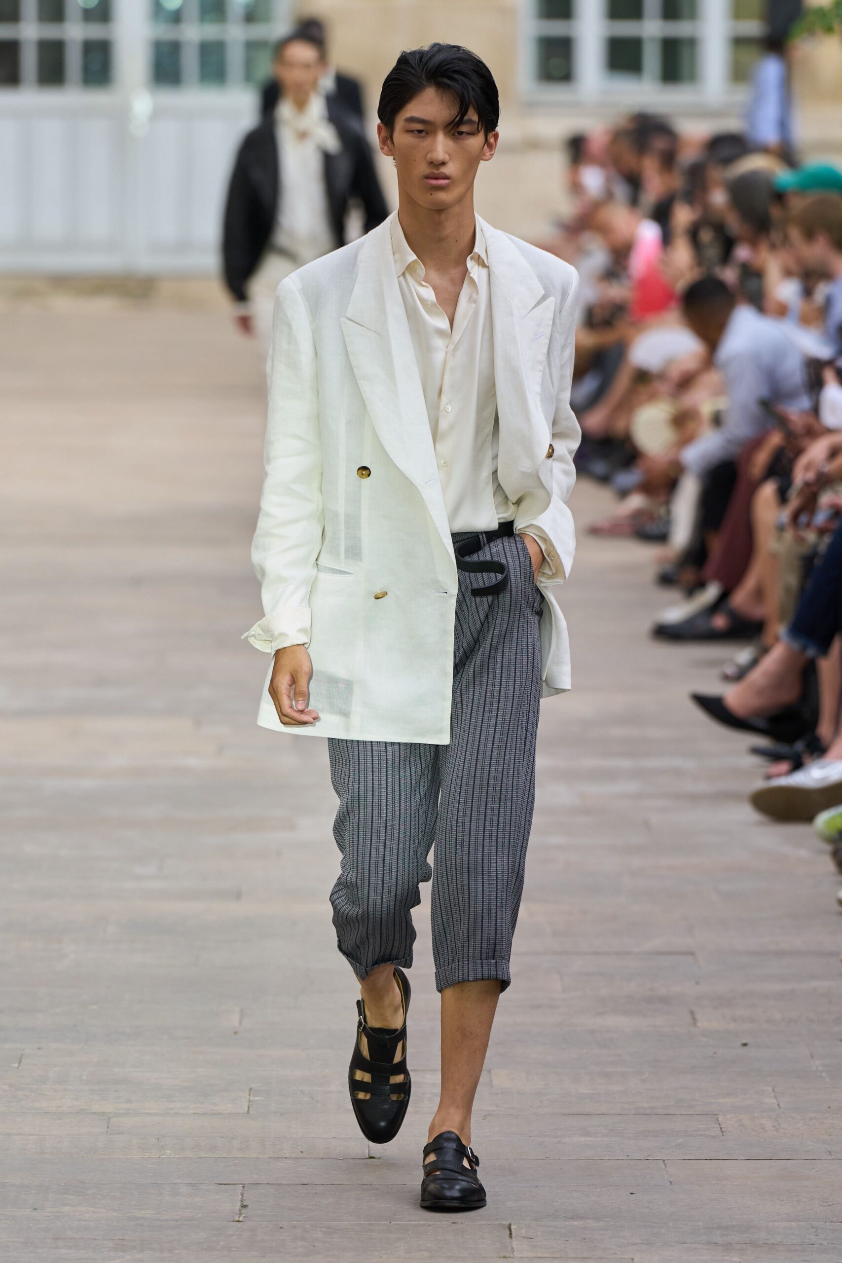 white linen long-sleeve collared tailored buttoned blazer