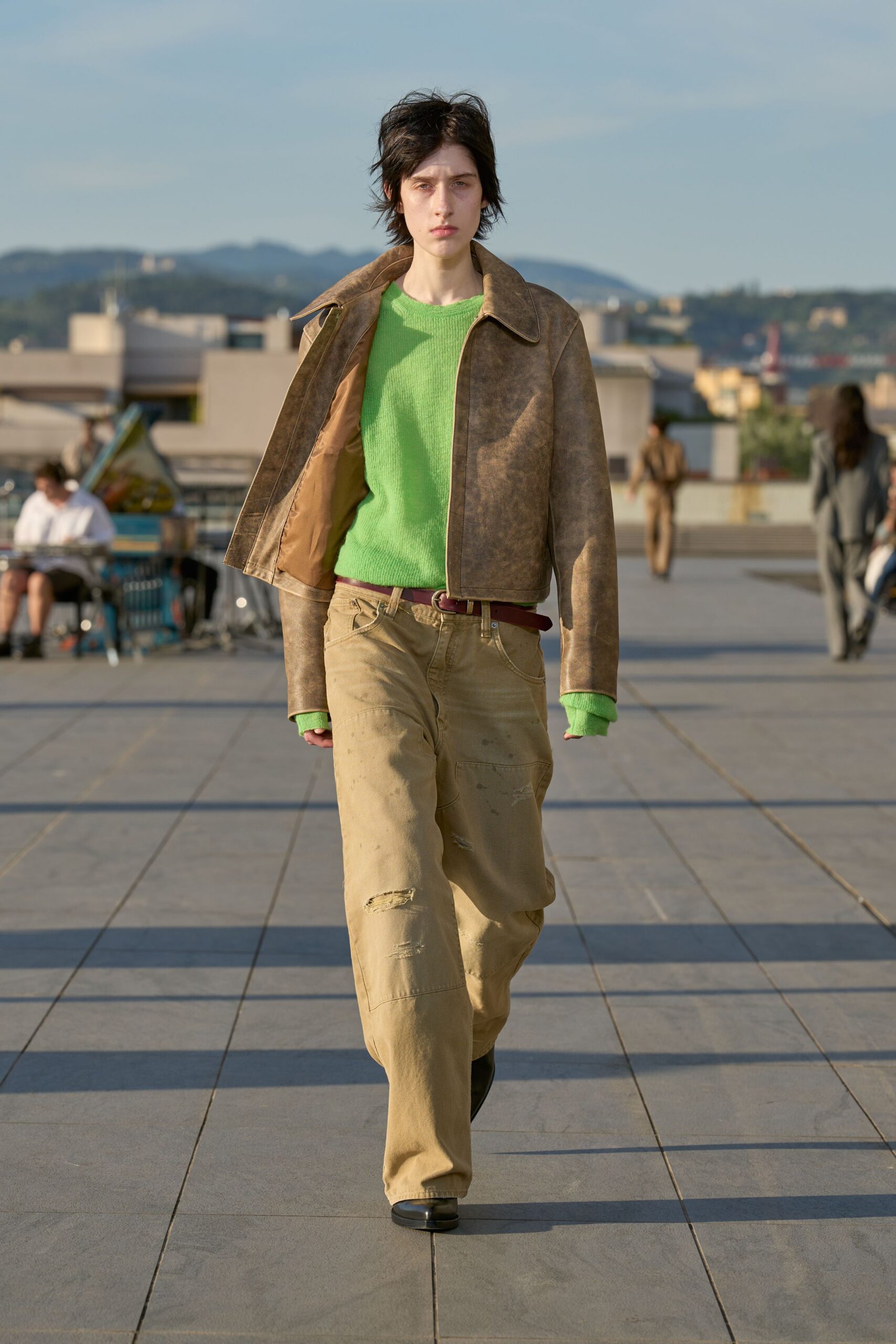 brown leather short-sleeve fitted zippered jacket