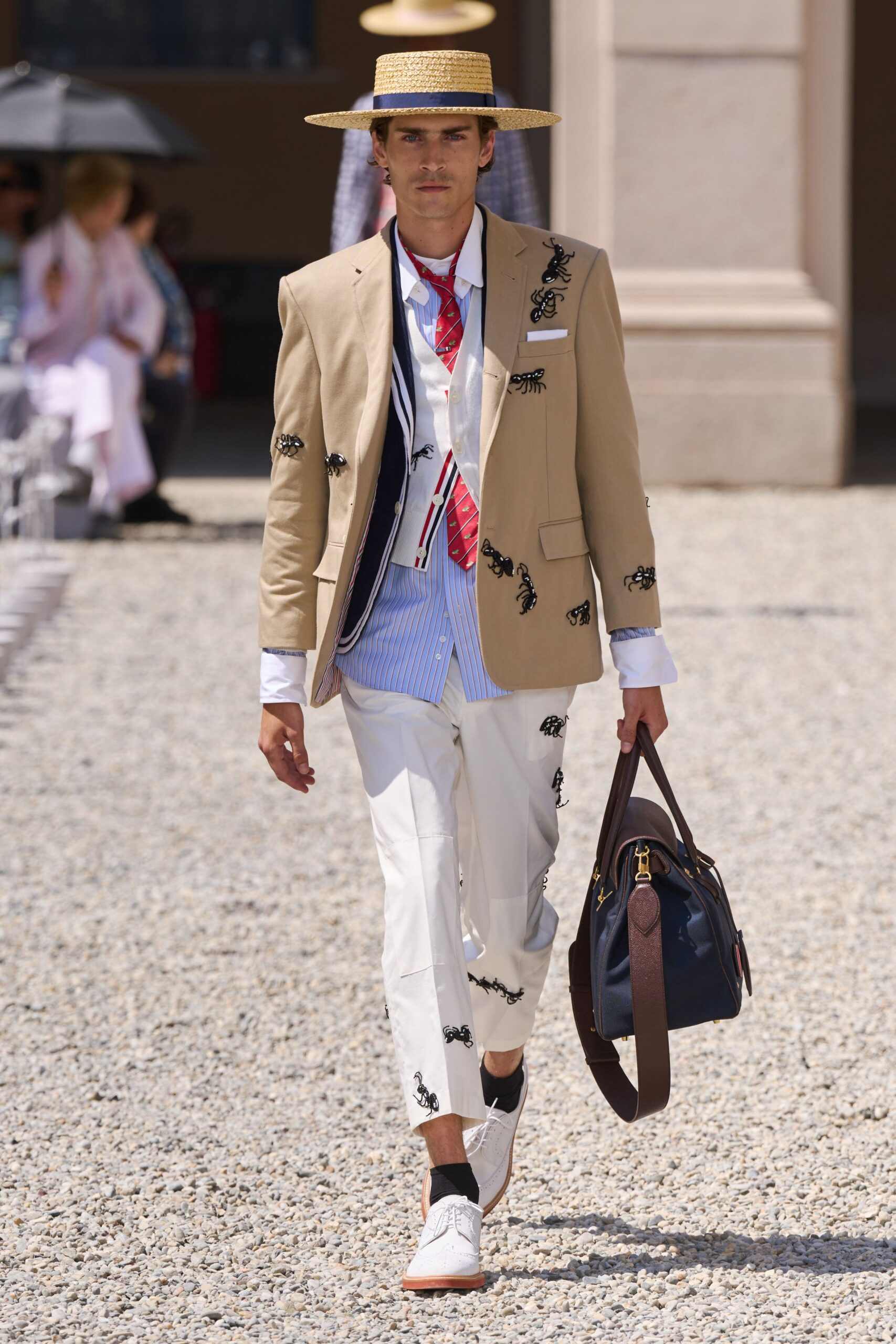 beige long-sleeve collared tailored embroidered suit