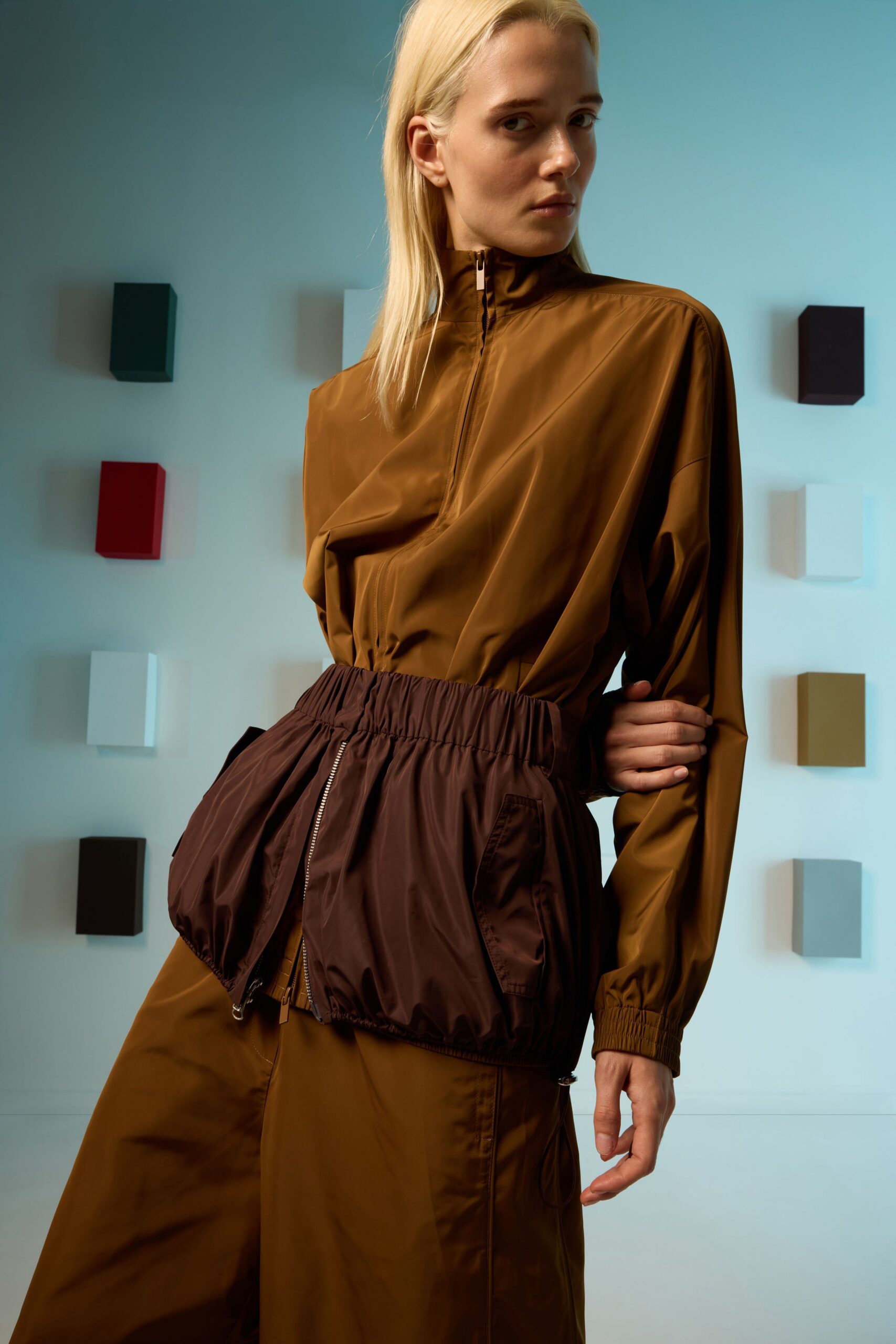 brown vinyl long-sleeve collared relaxed zippered pockets jacket