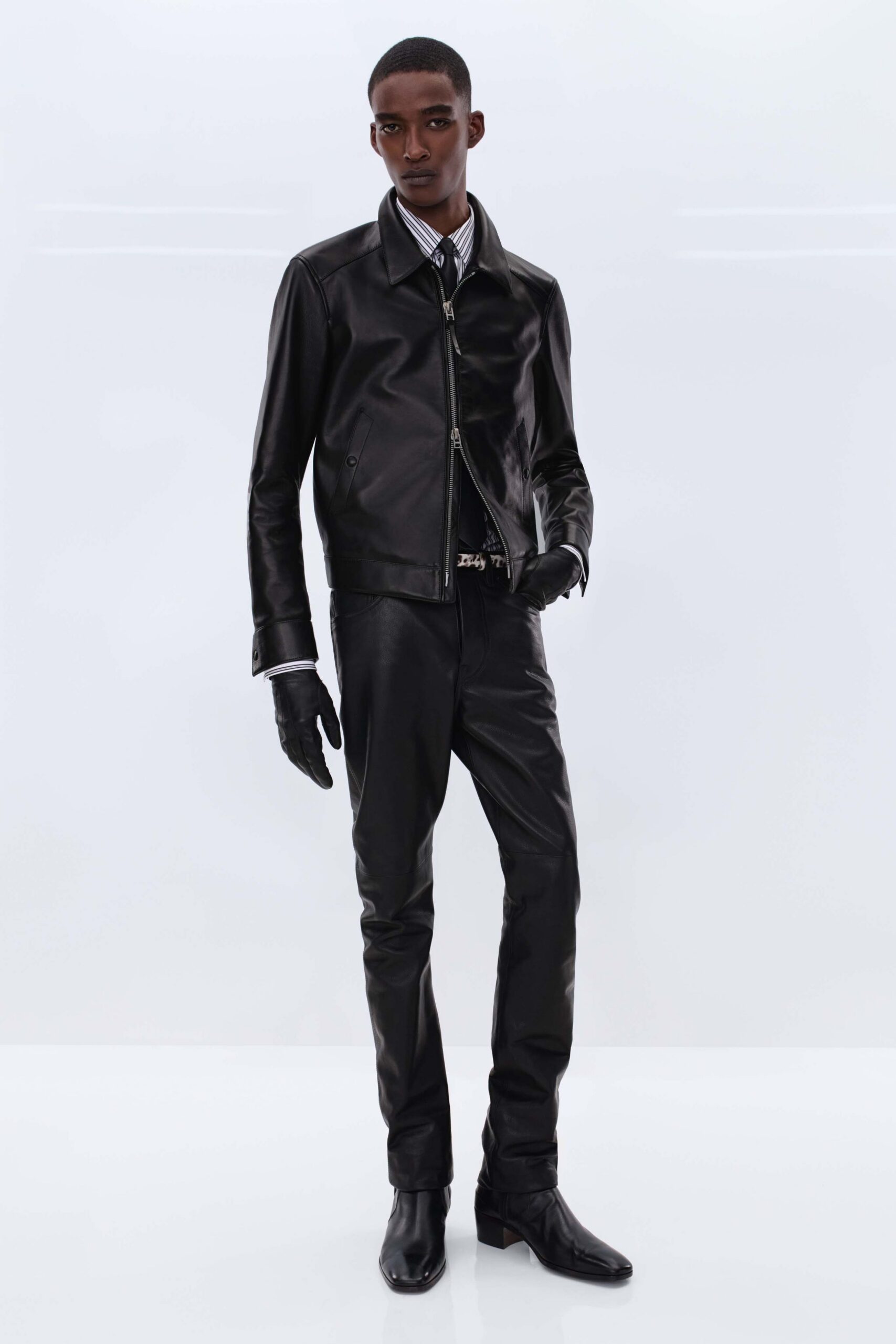 black leather long-sleeve collared fitted jacket