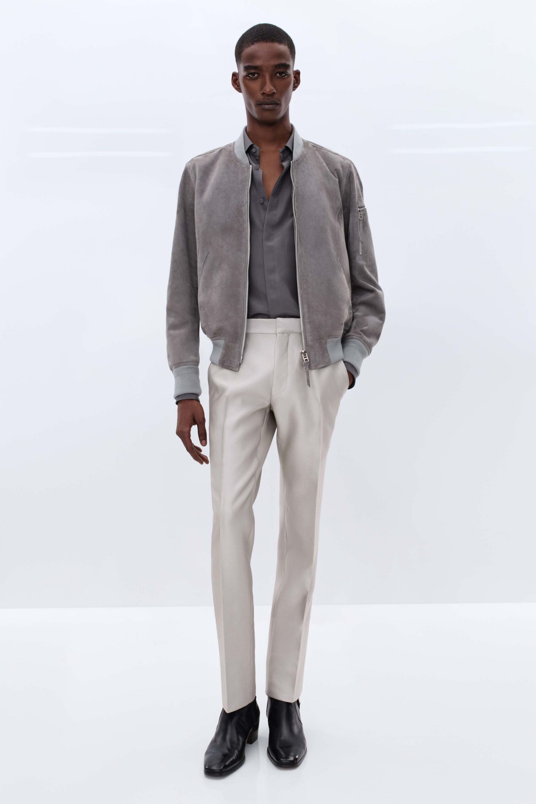 gray cotton long-sleeve collared fitted shirt