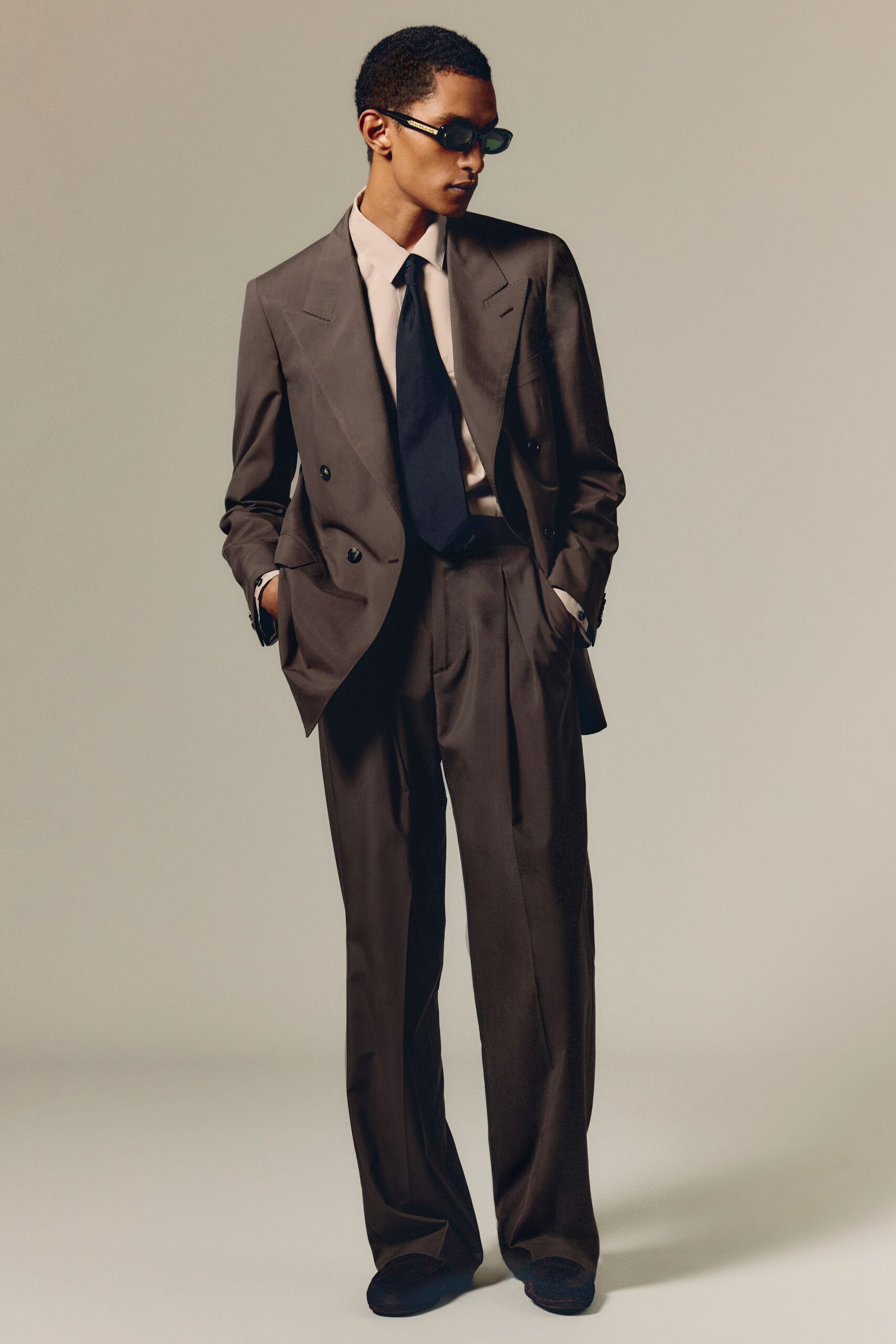 brown wool long-sleeve collared tailored pleated suit