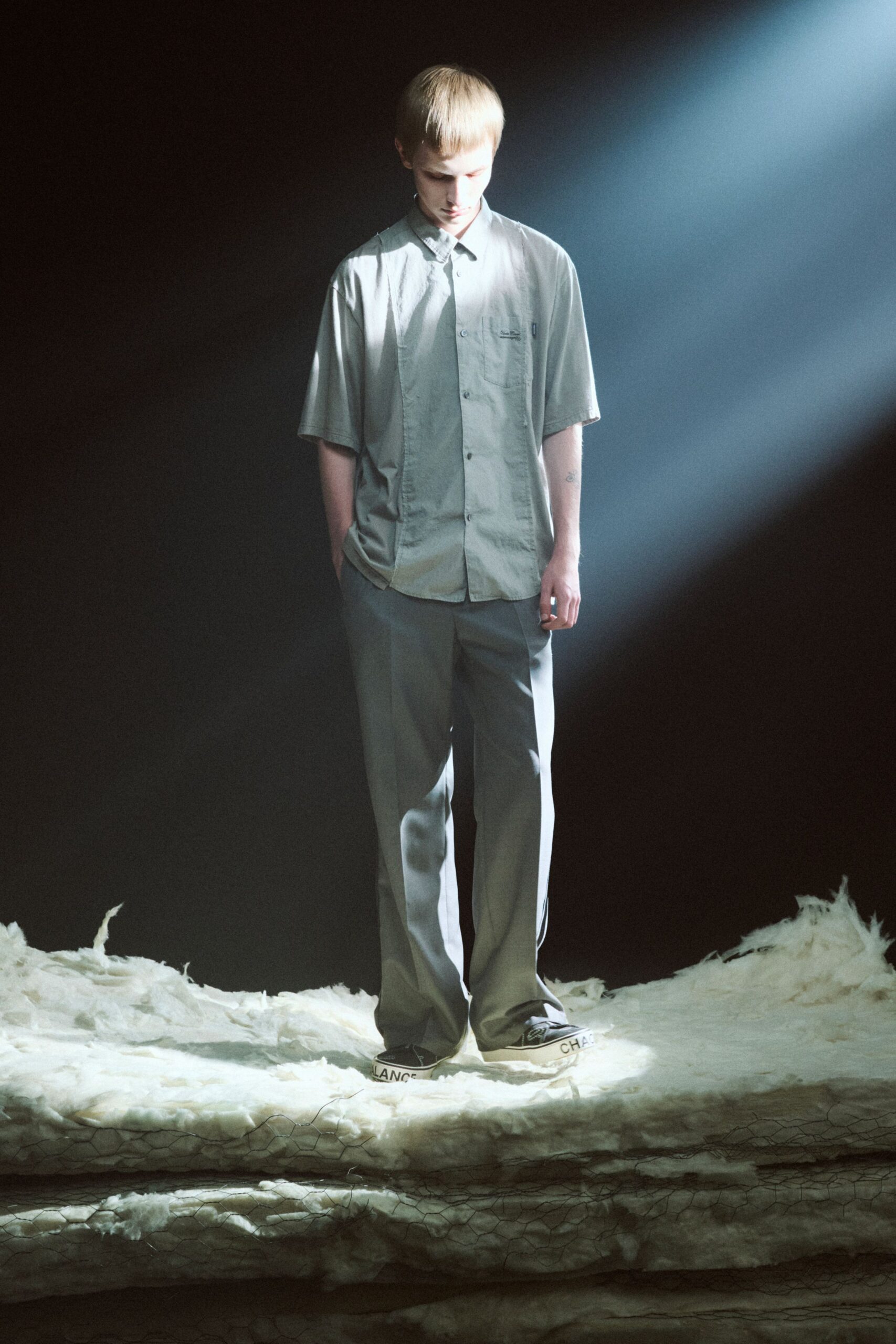 gray cotton short-sleeve collared relaxed shirt