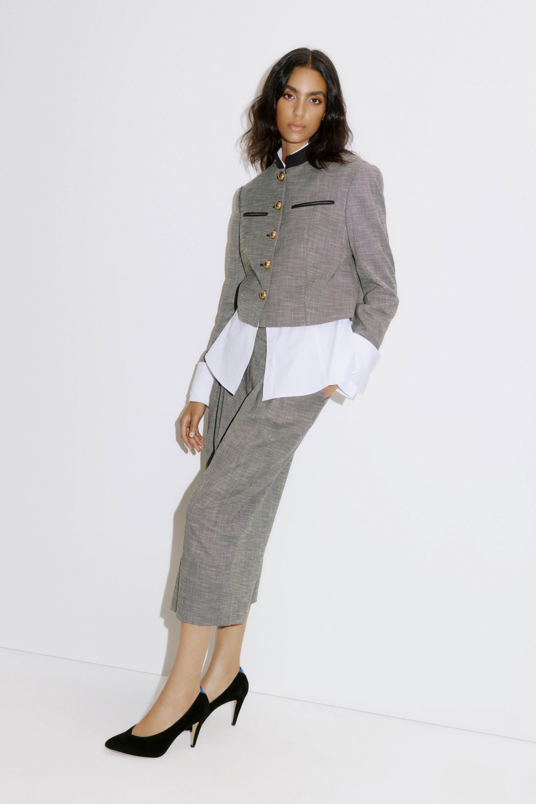 gray cotton long-sleeve collared structured buttoned pockets blazer