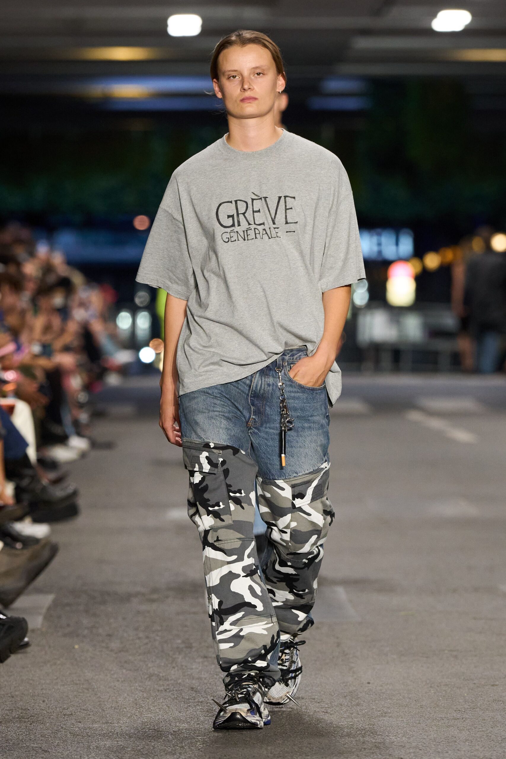 gray oversized t-shirt and camouflage pants