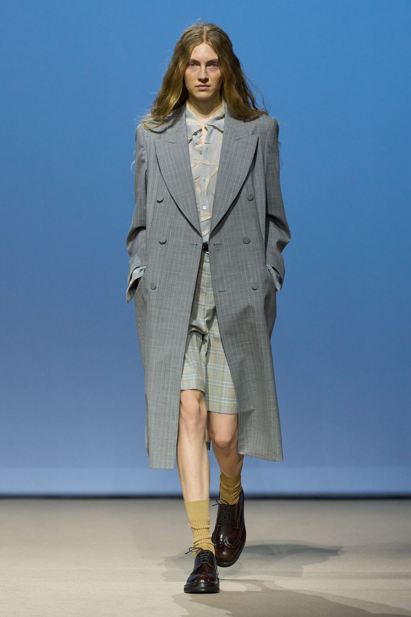 gray wool long-sleeve collared oversized buttoned maxi coat