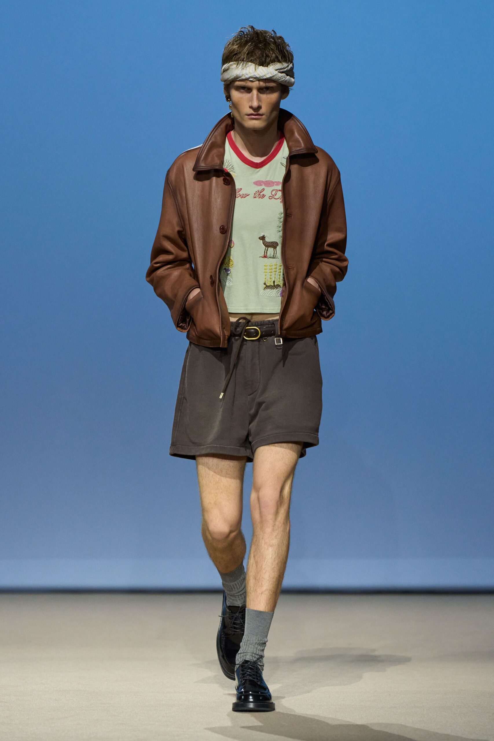 brown leather long-sleeve collared fitted jacket