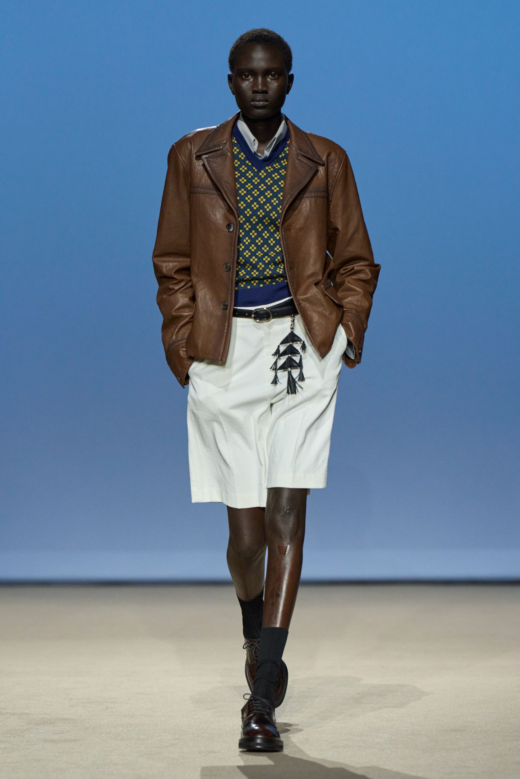brown leather long-sleeve collared fitted jacket