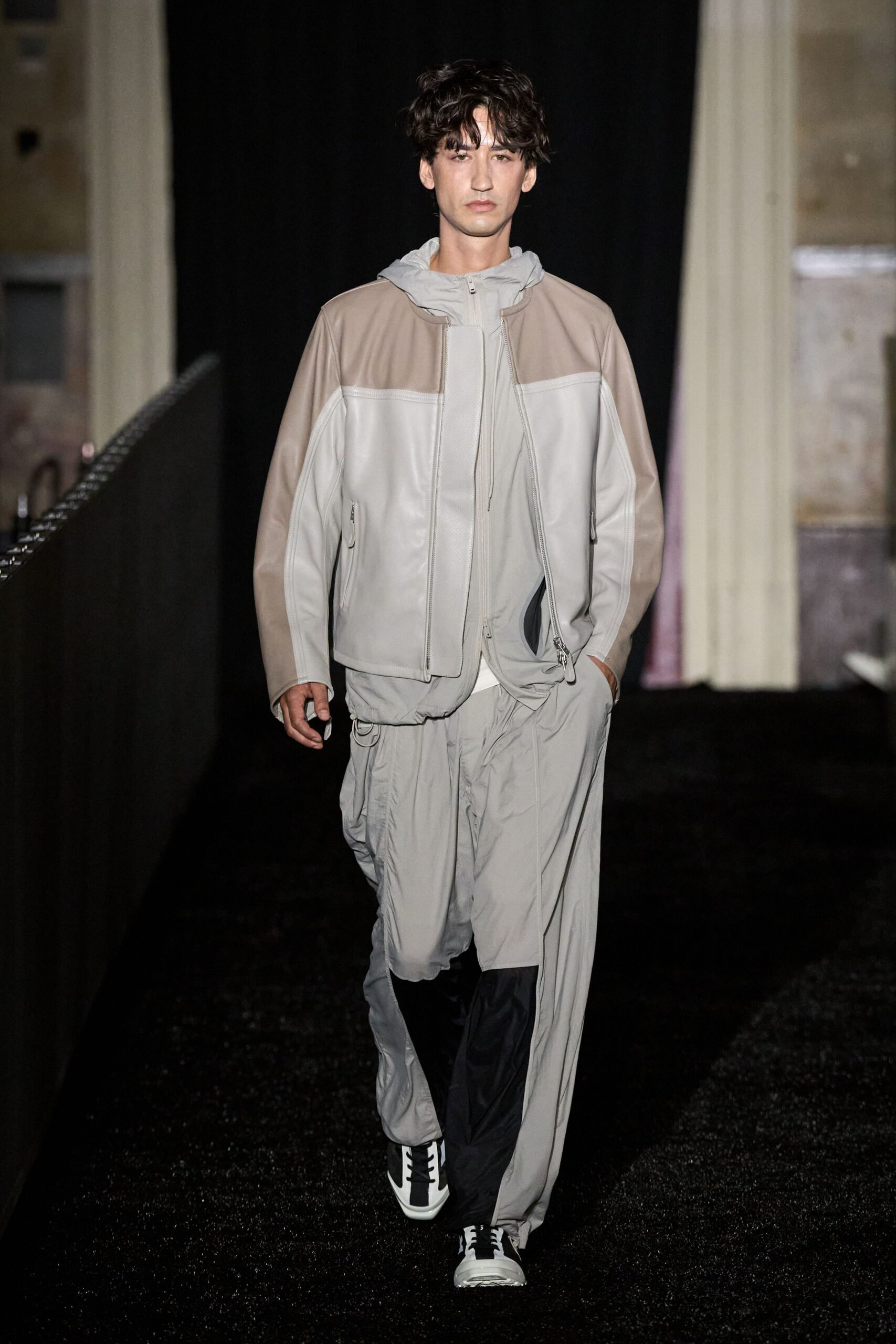 gray cotton long-sleeve hooded relaxed zippered jacket
