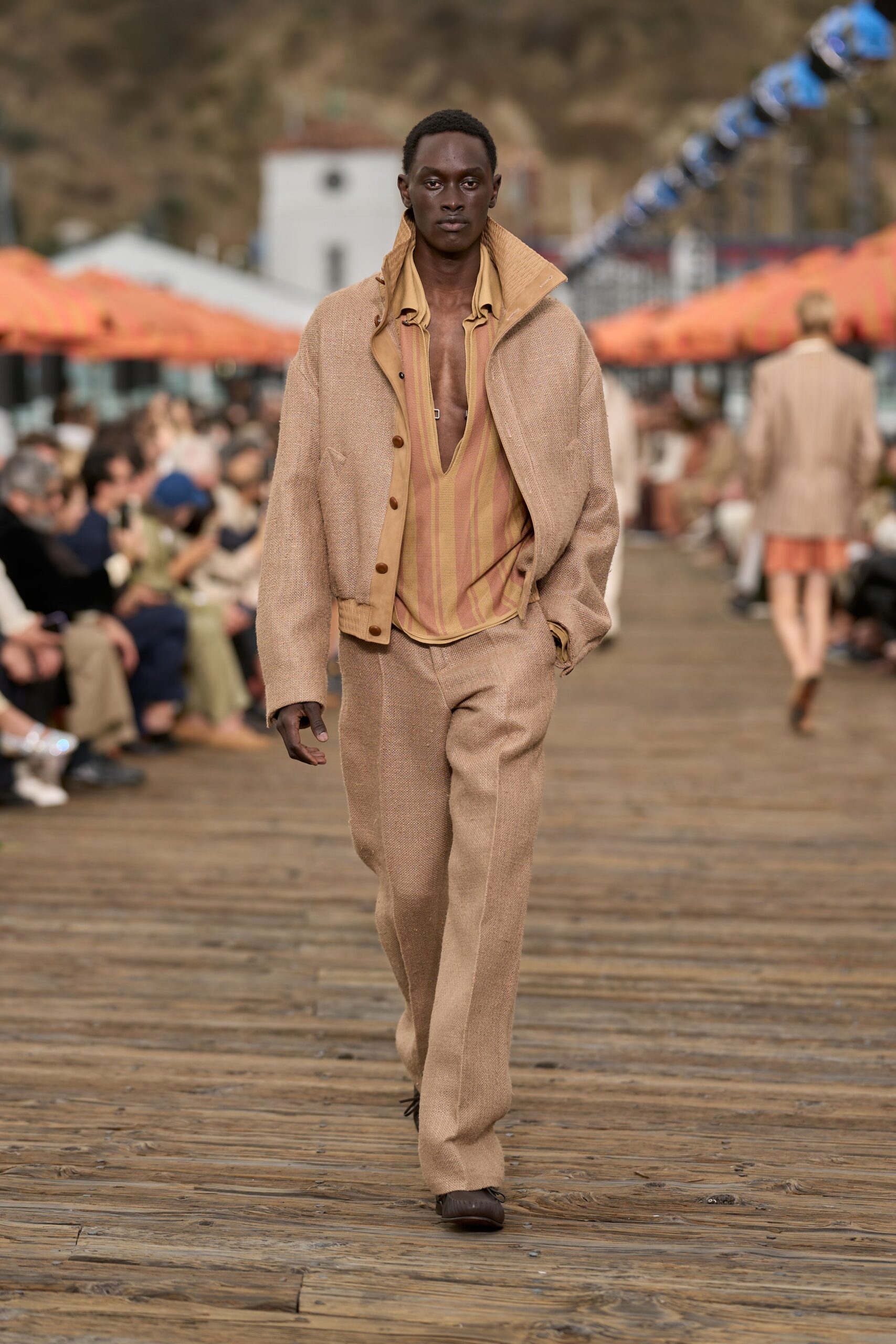 beige cotton long-sleeve collared relaxed buttoned jacket