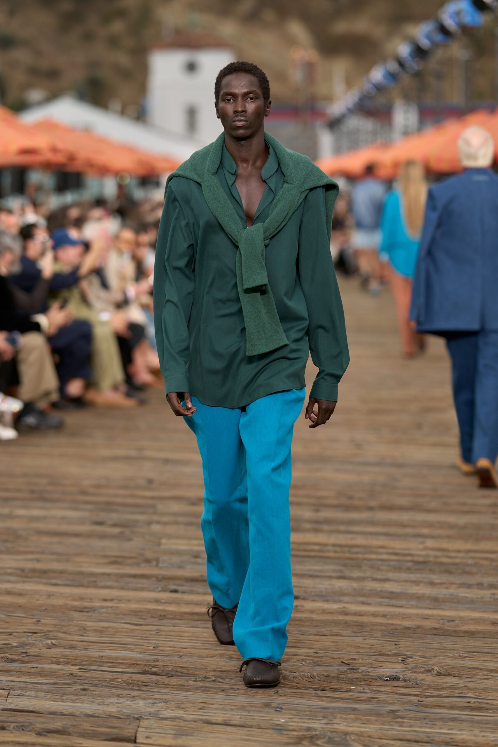 green long-sleeve collared relaxed shirt