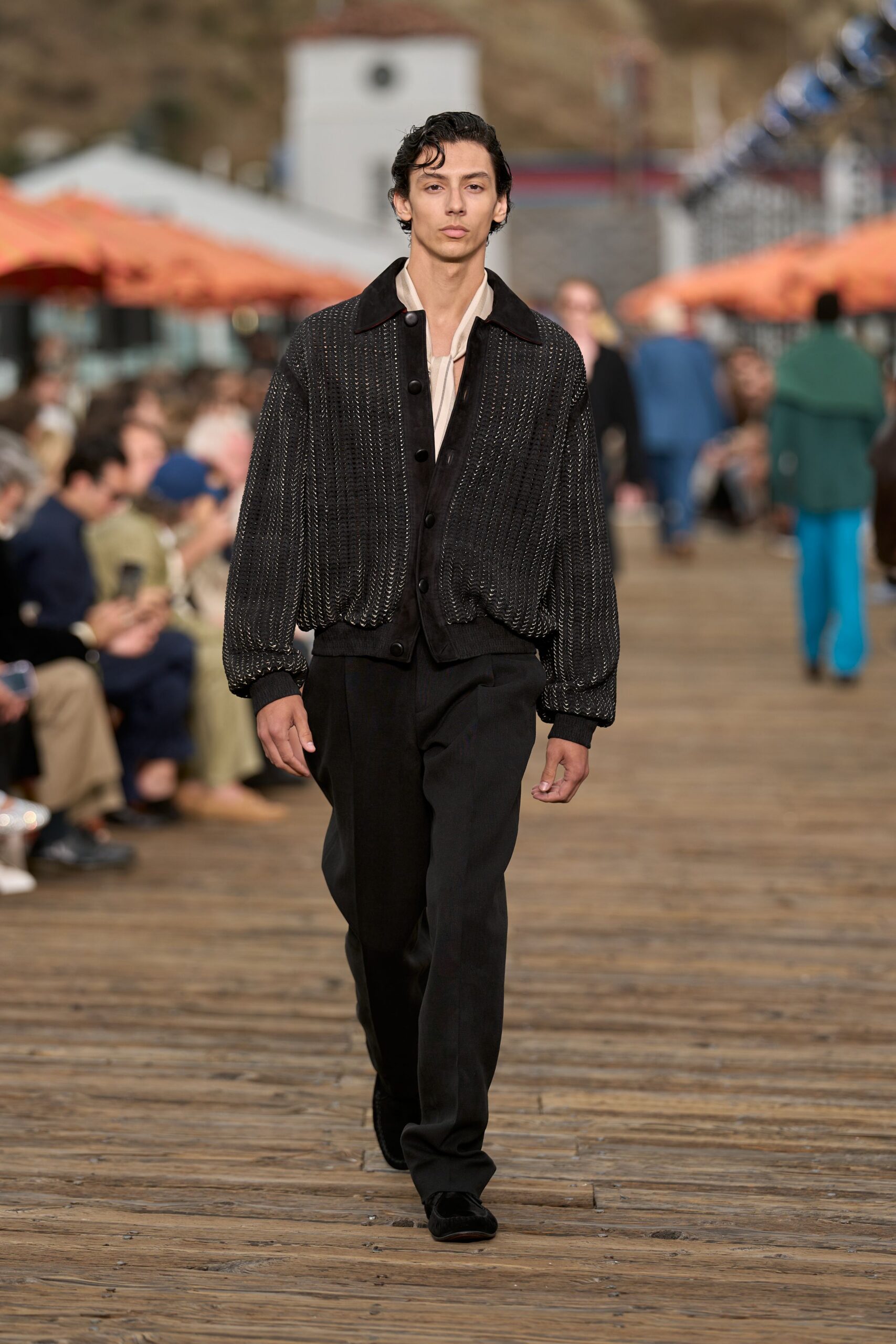 black cotton long-sleeve collared relaxed zippered jacket