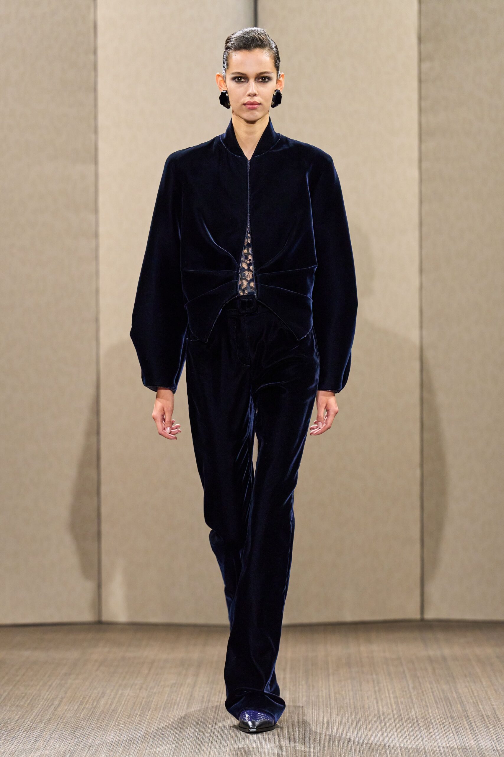 blue velvet fitted straight-leg pants