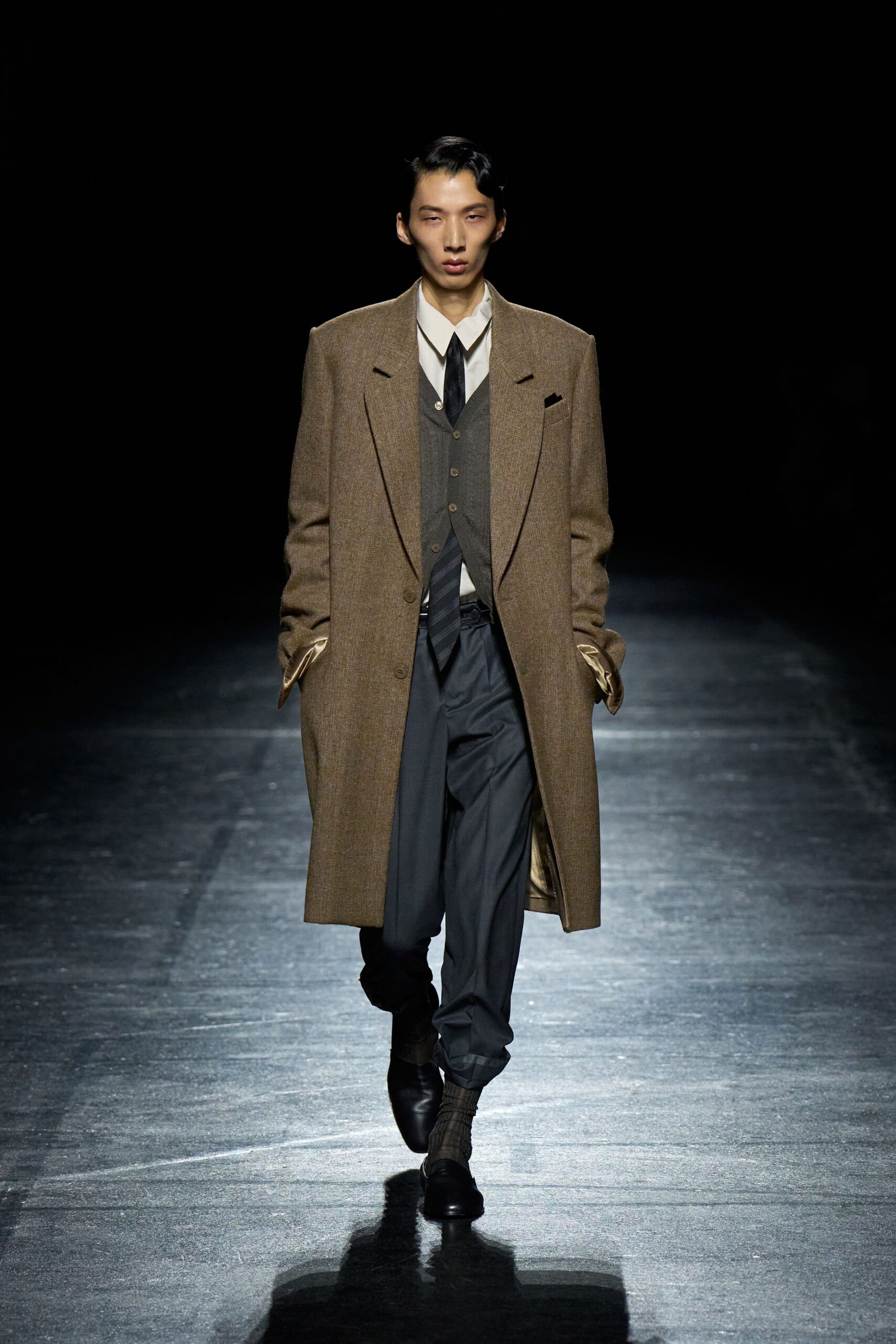 black wool relaxed pleated pants