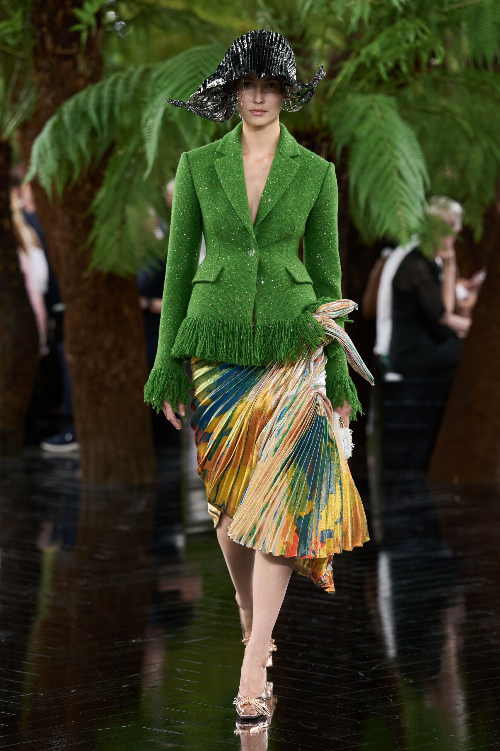 green silk long-sleeve collared tailored fringed blazer