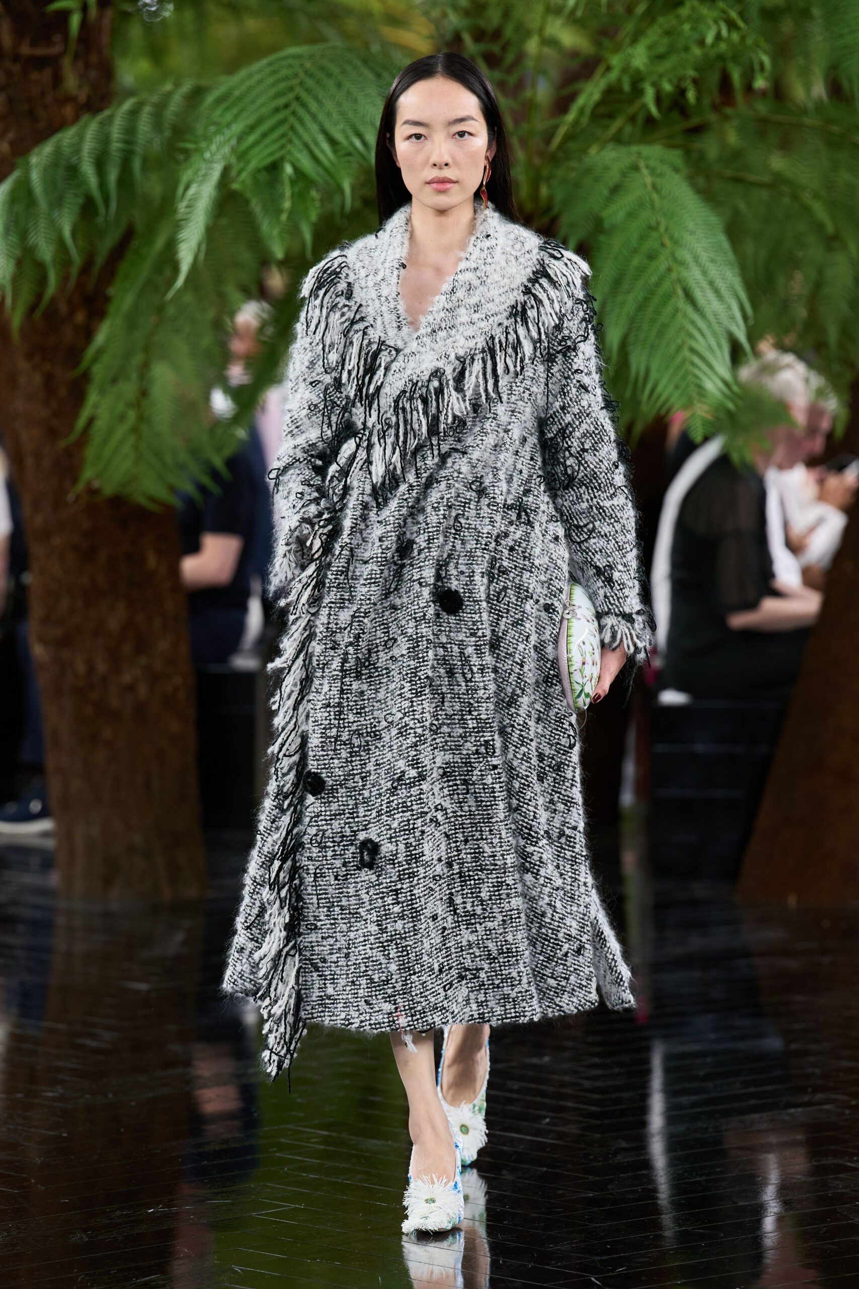 black wool long-sleeve collared relaxed fringed layered coat