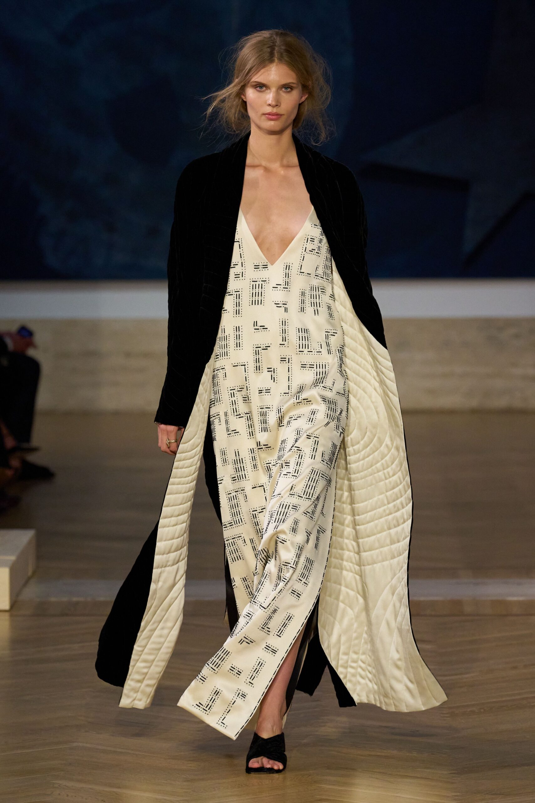 black velvet long-sleeve collared relaxed quilted maxi coat
