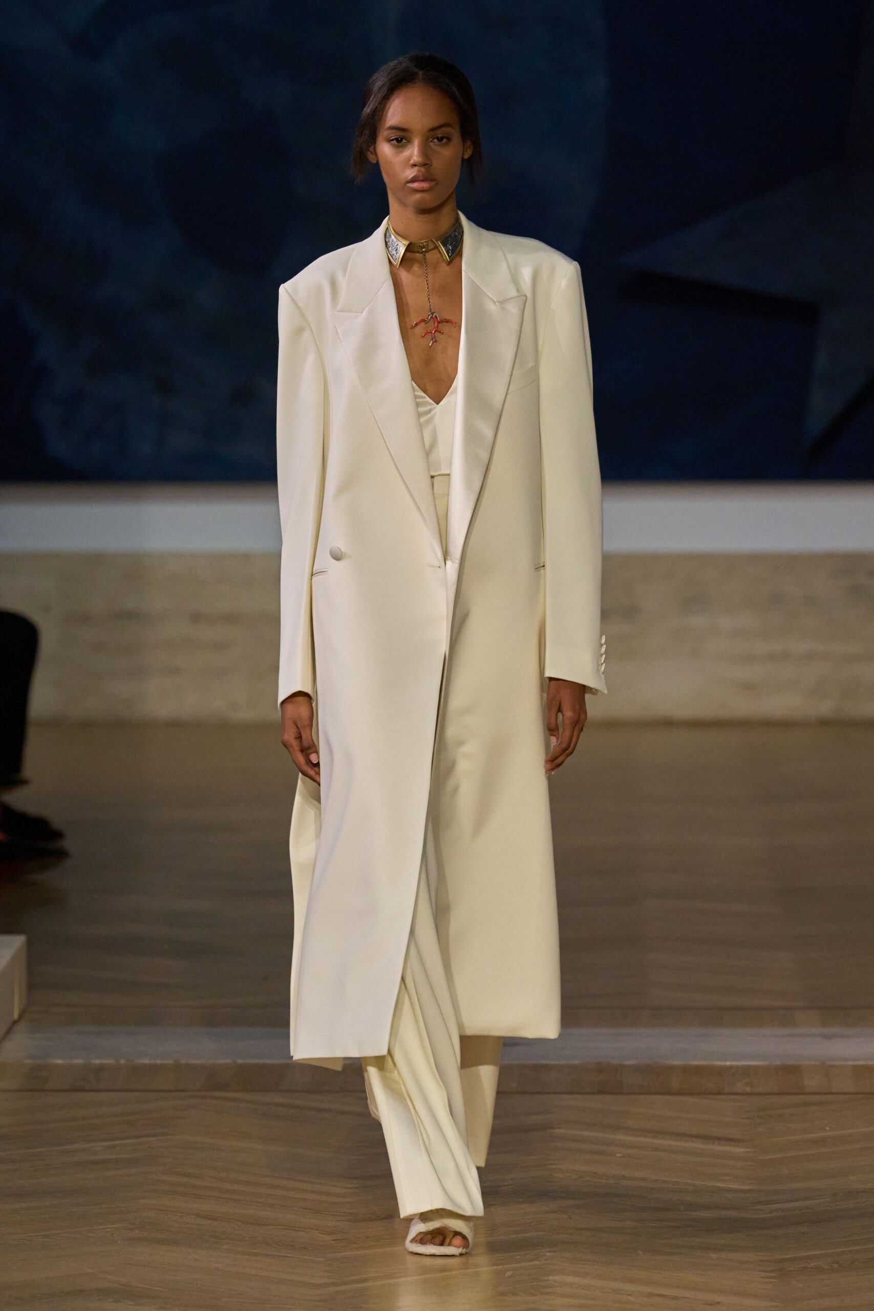 white silk long-sleeve collared tailored coat