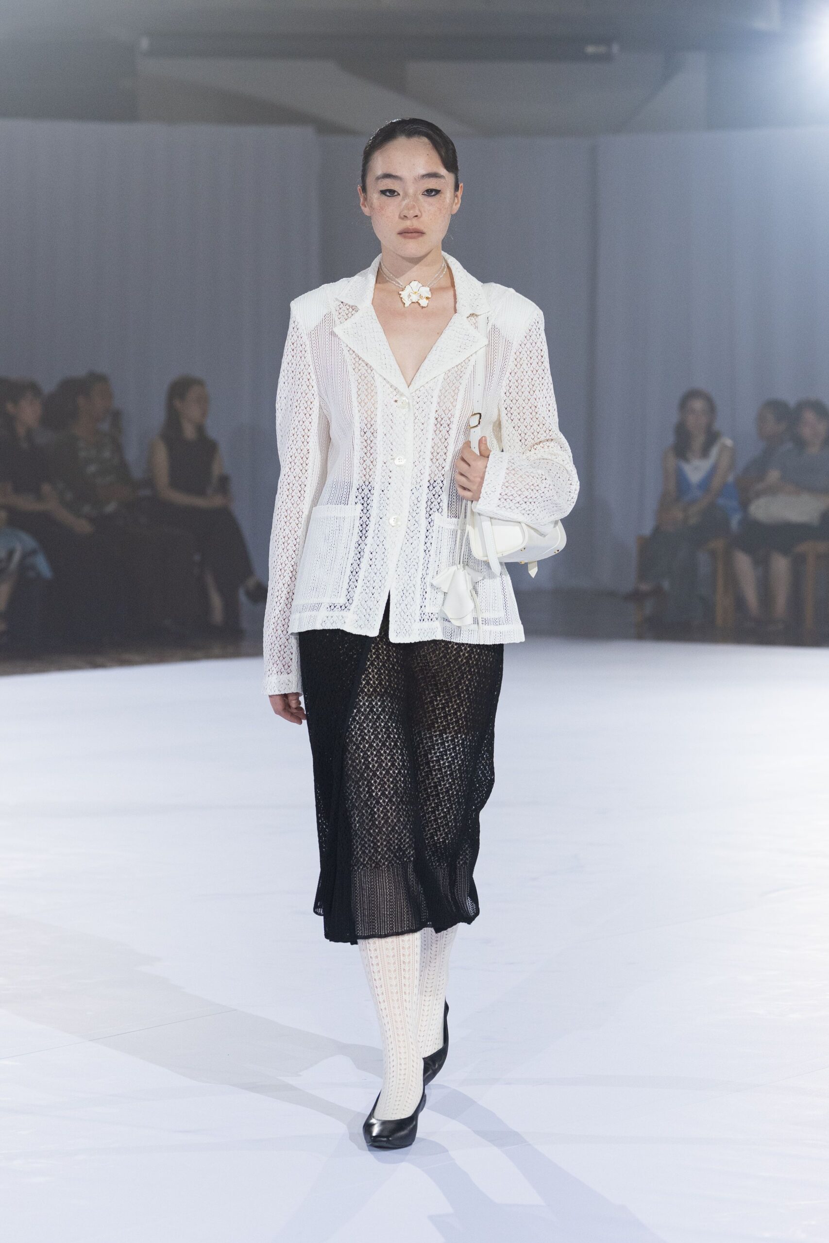 white cotton long-sleeve collared fitted embroidered blazer