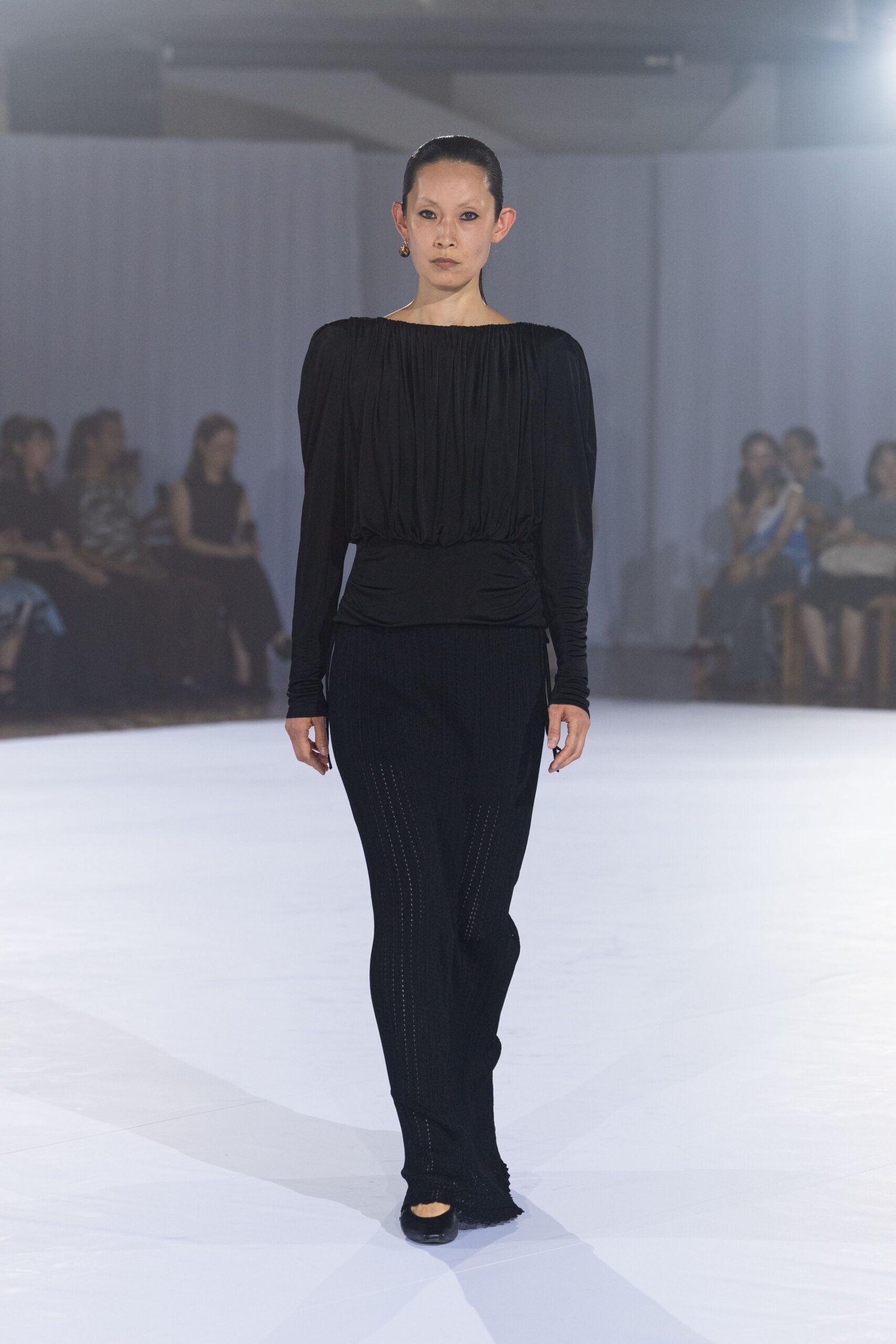 black silk fitted straight-leg midi skirt