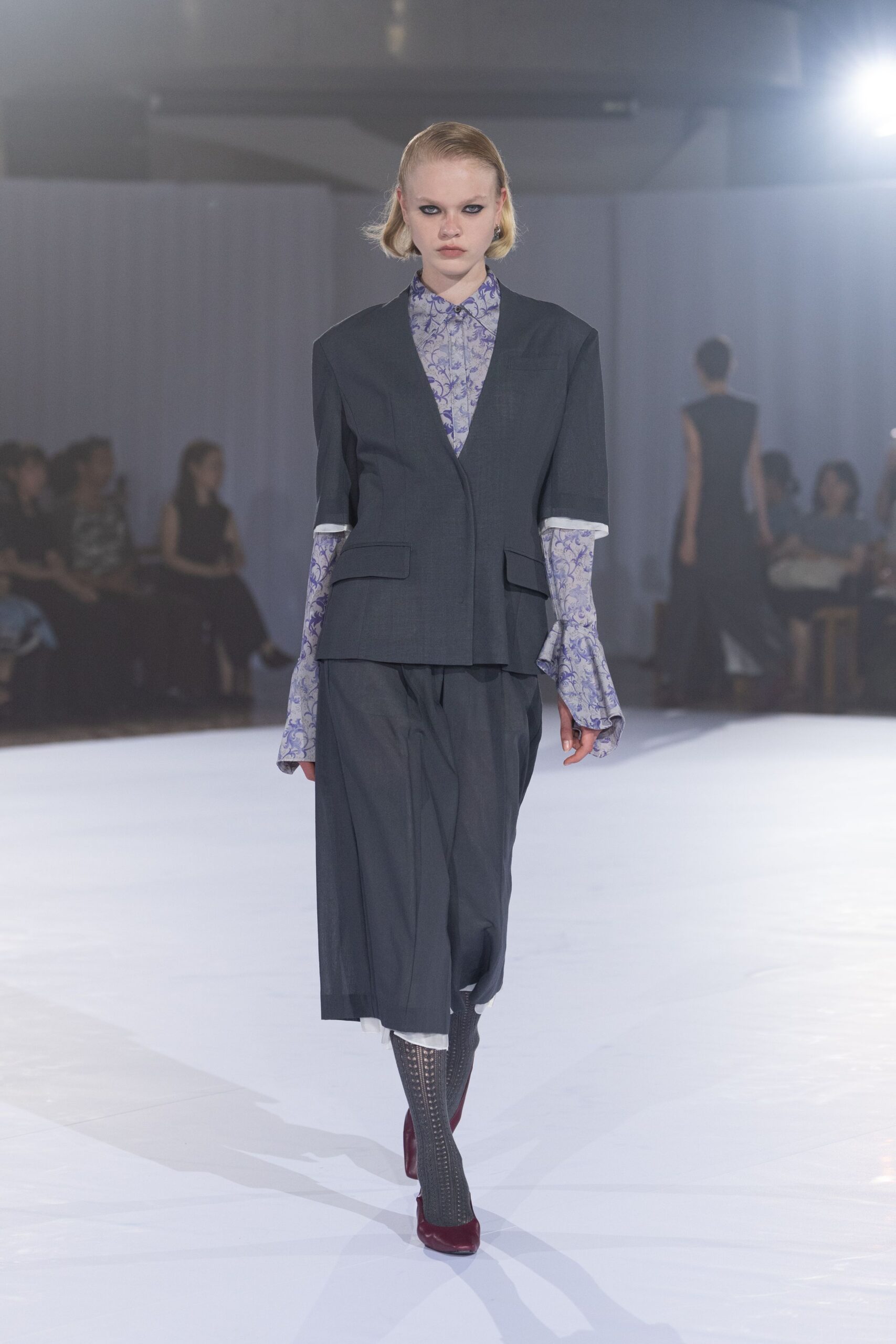 blue cotton long-sleeve collared fitted printed shirt