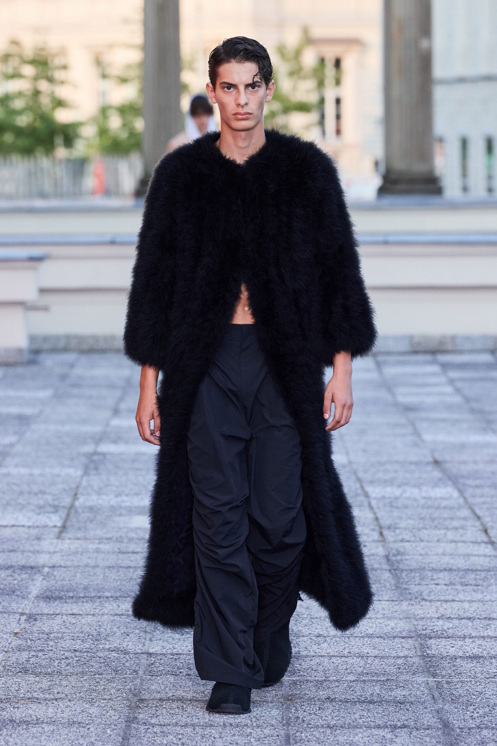 black faux-fur long-sleeve relaxed layered maxi coat