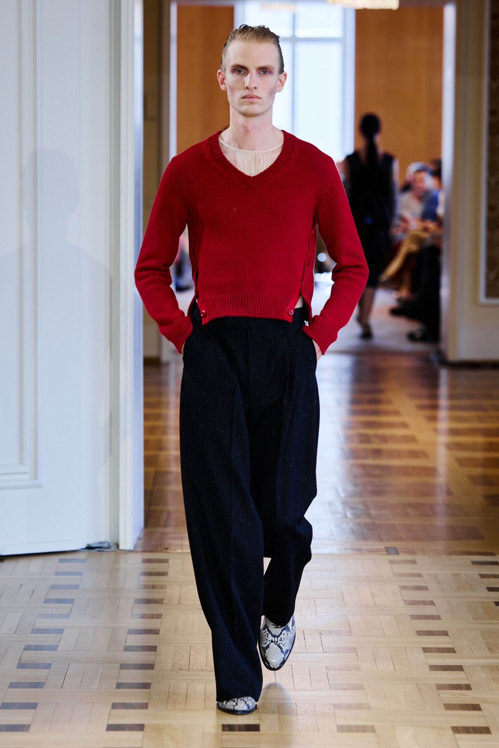 black cotton relaxed pleated pants