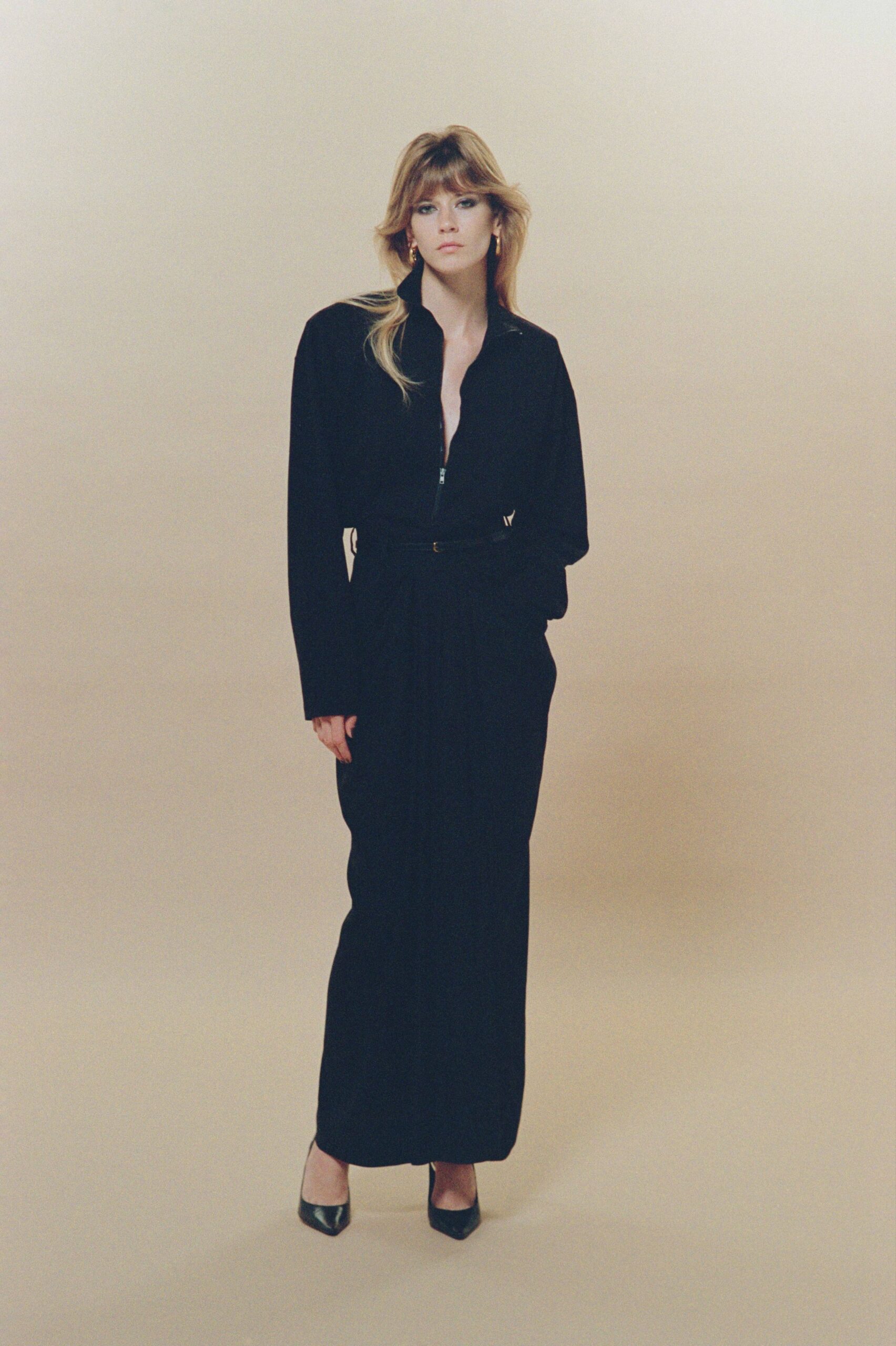 black cotton long-sleeve collared fitted zippered belted dress