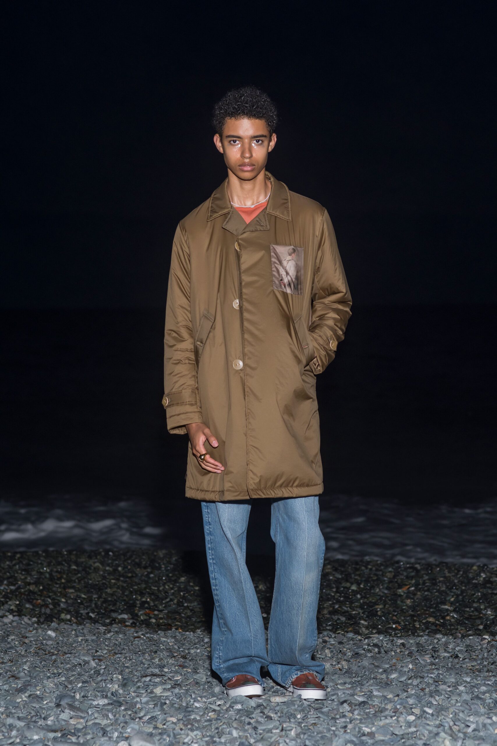 brown cotton long-sleeve collared relaxed buttoned coat