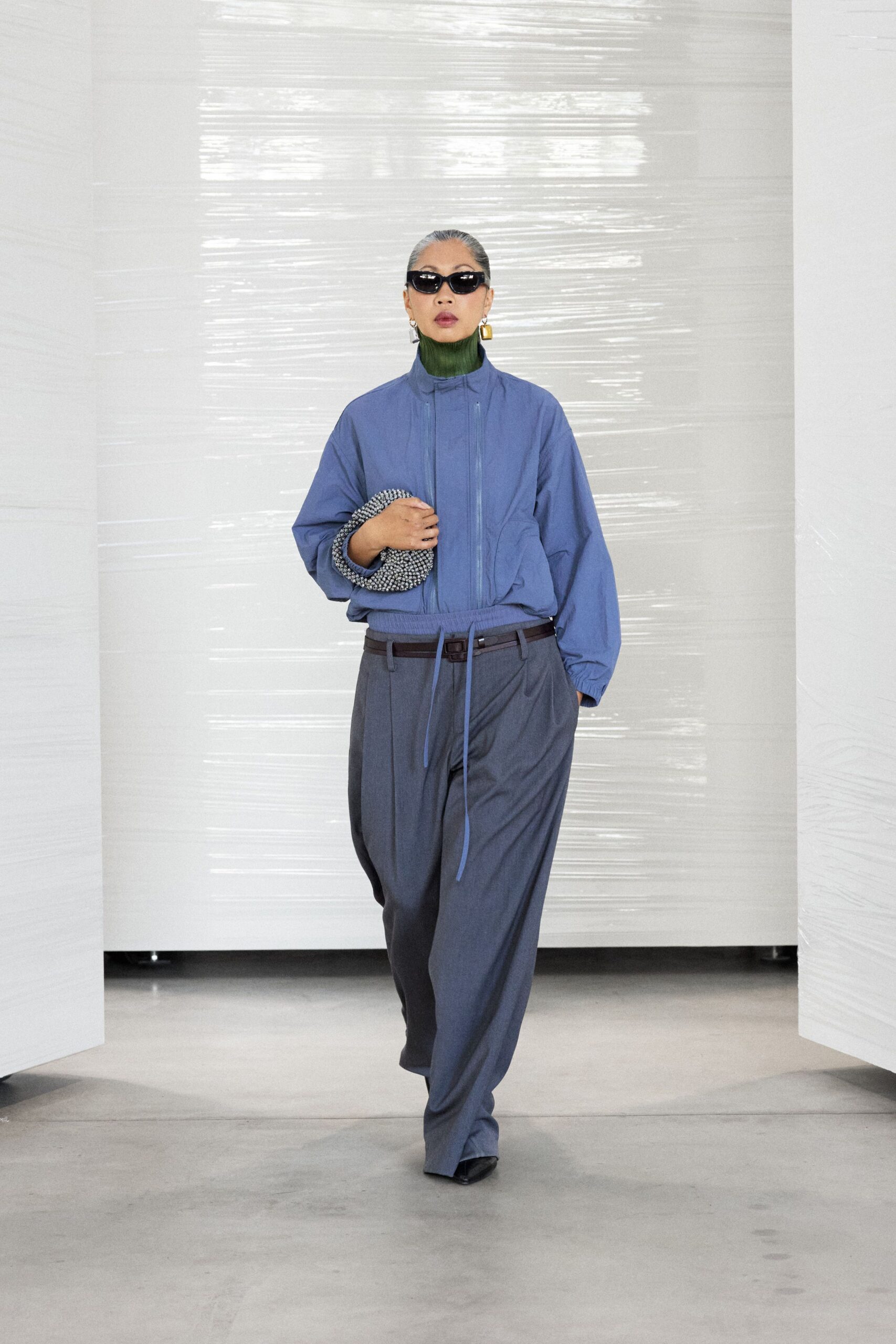 blue cotton long-sleeve collared relaxed jacket