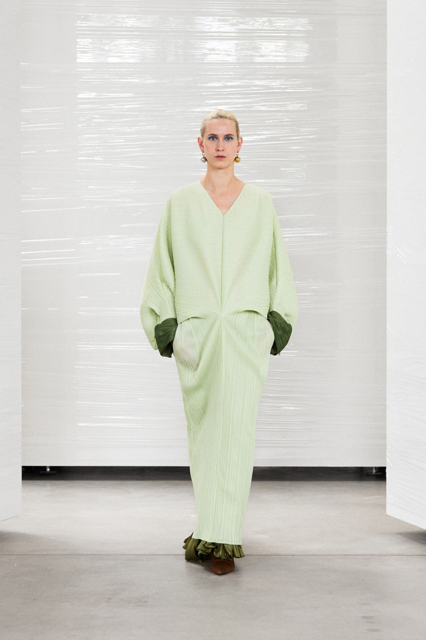 green cotton long-sleeve v-neck relaxed pleated maxi dress