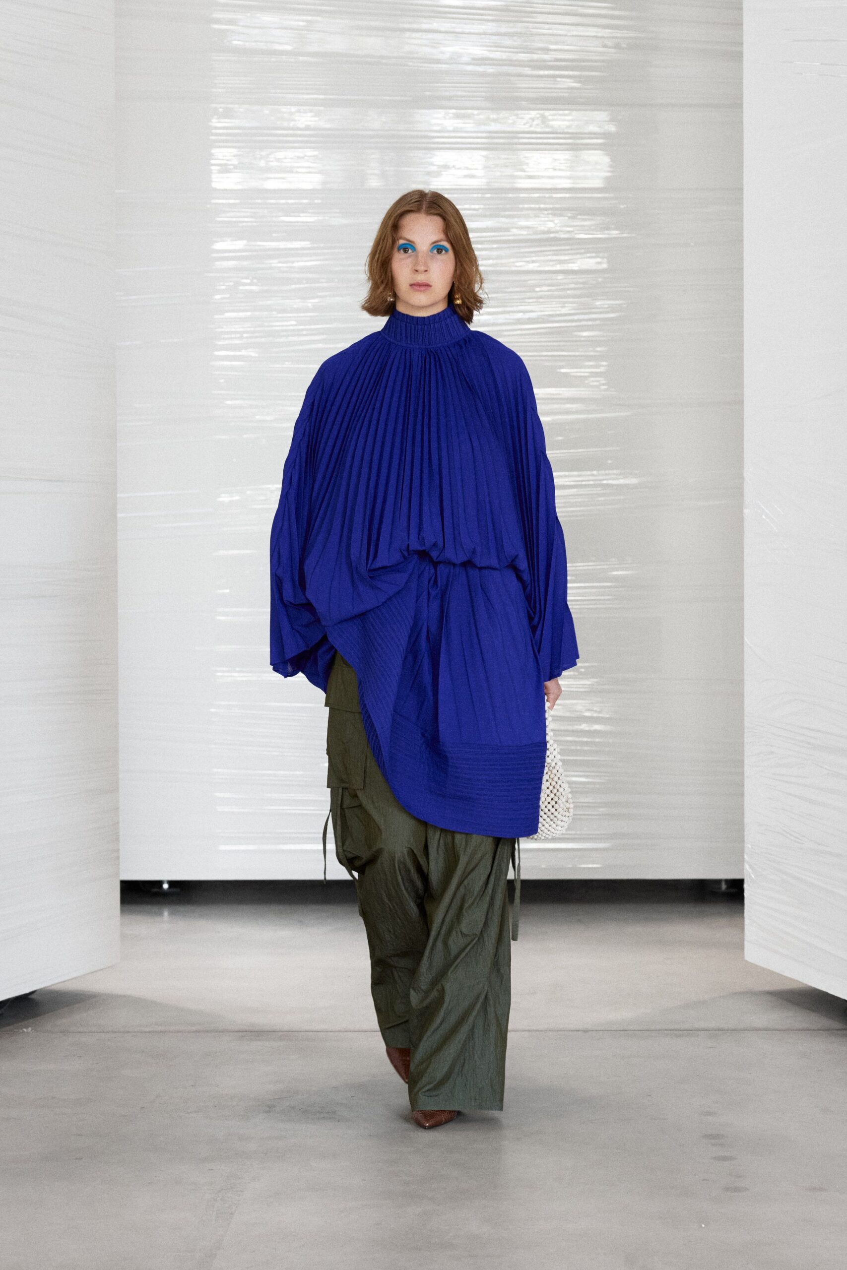 blue cotton long-sleeve high-neck oversized pleated top