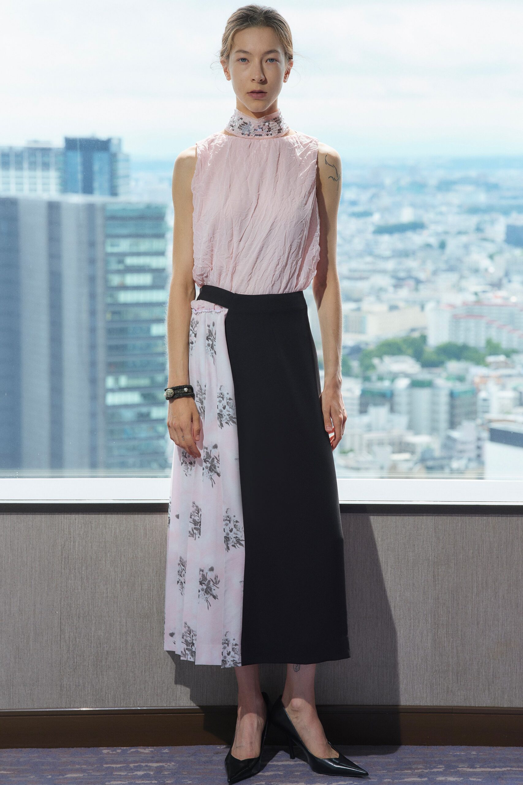 black cotton relaxed flared printed midi skirt